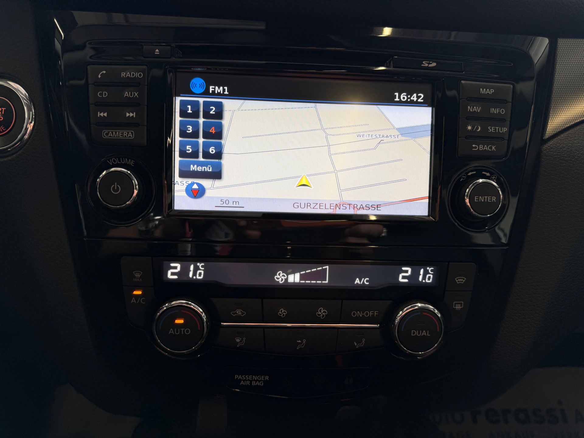 NISSAN Qashqai 1.6 dCi tekna ALL-MODE 4x4-image-22