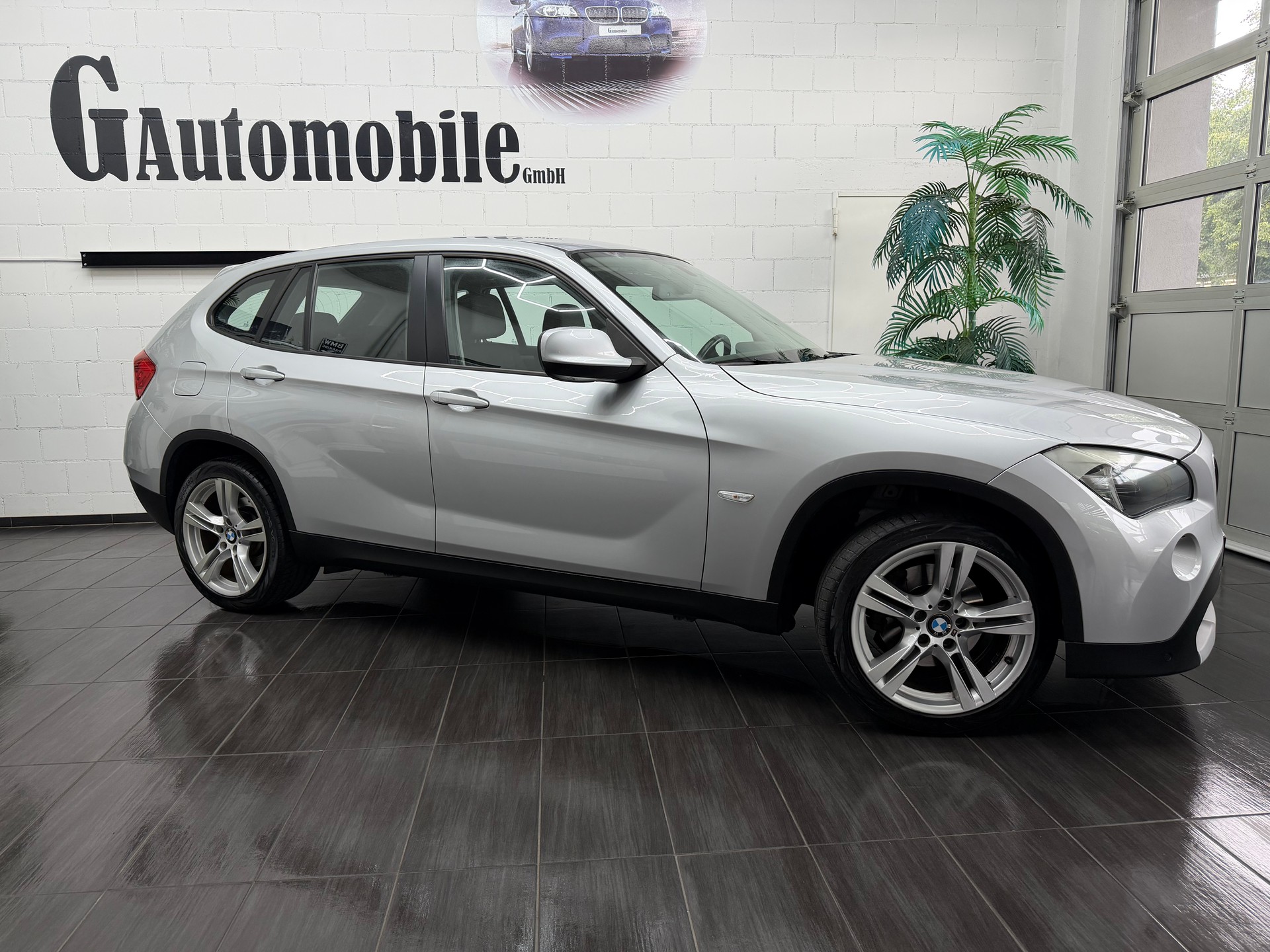 BMW X1 xDrive 18d Steptronic⭐️-showroom-element-2