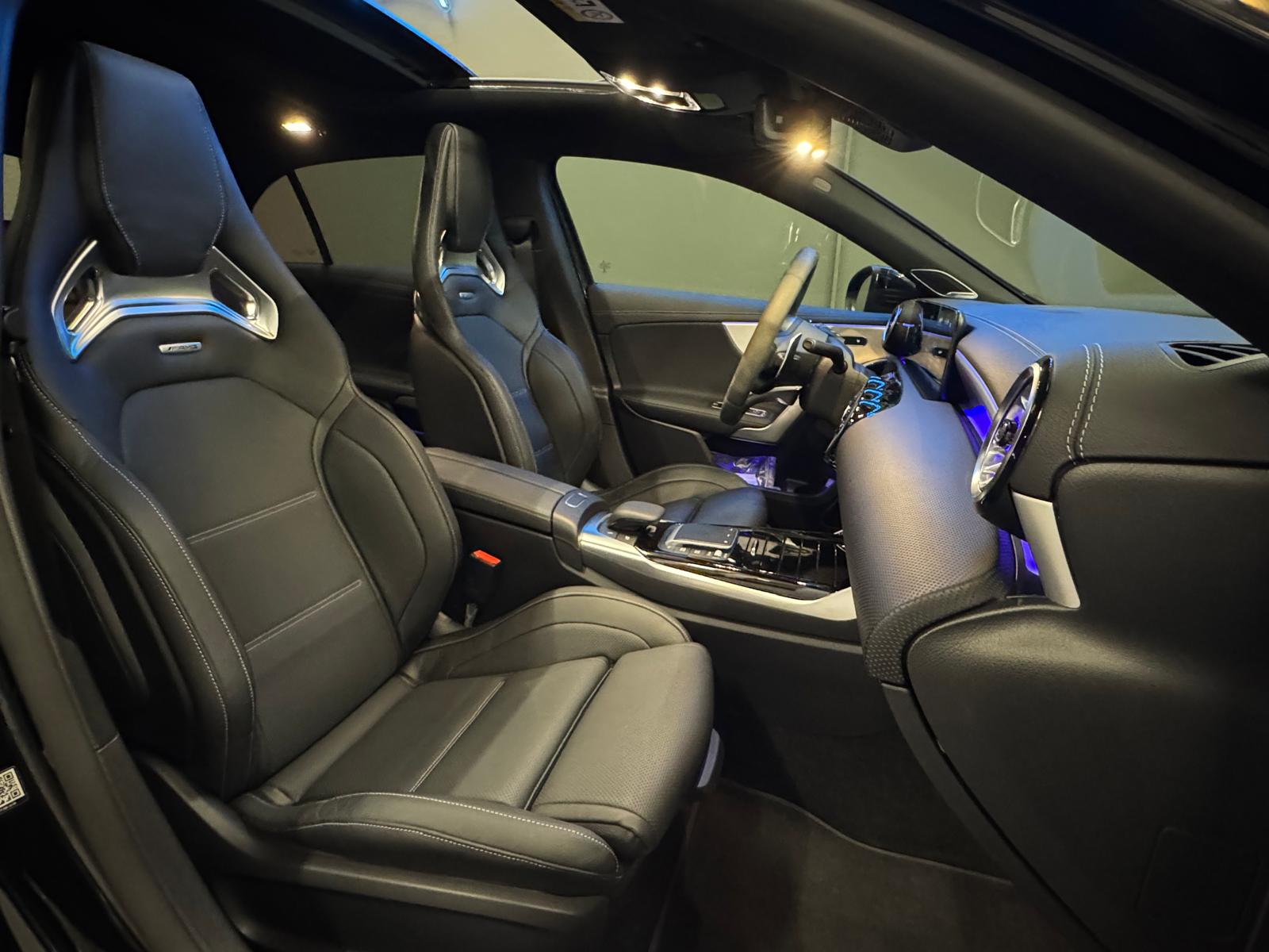 MERCEDES-BENZ A 45 S AMG 4Matic+ Speedshift-image-10