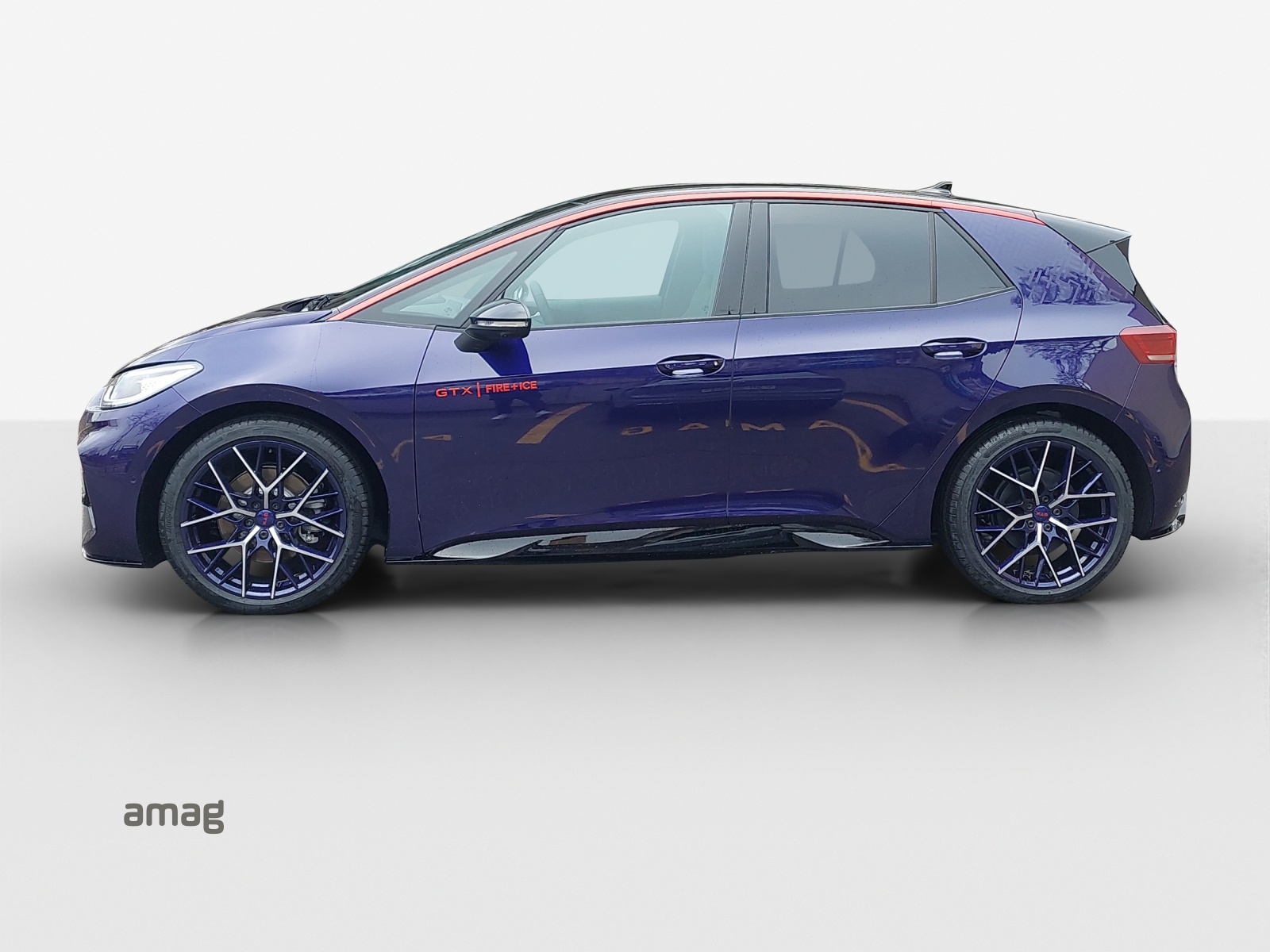 VW ID.3 GTX Performance 79 kWh GTX Fire+Ice-showroom-element-1
