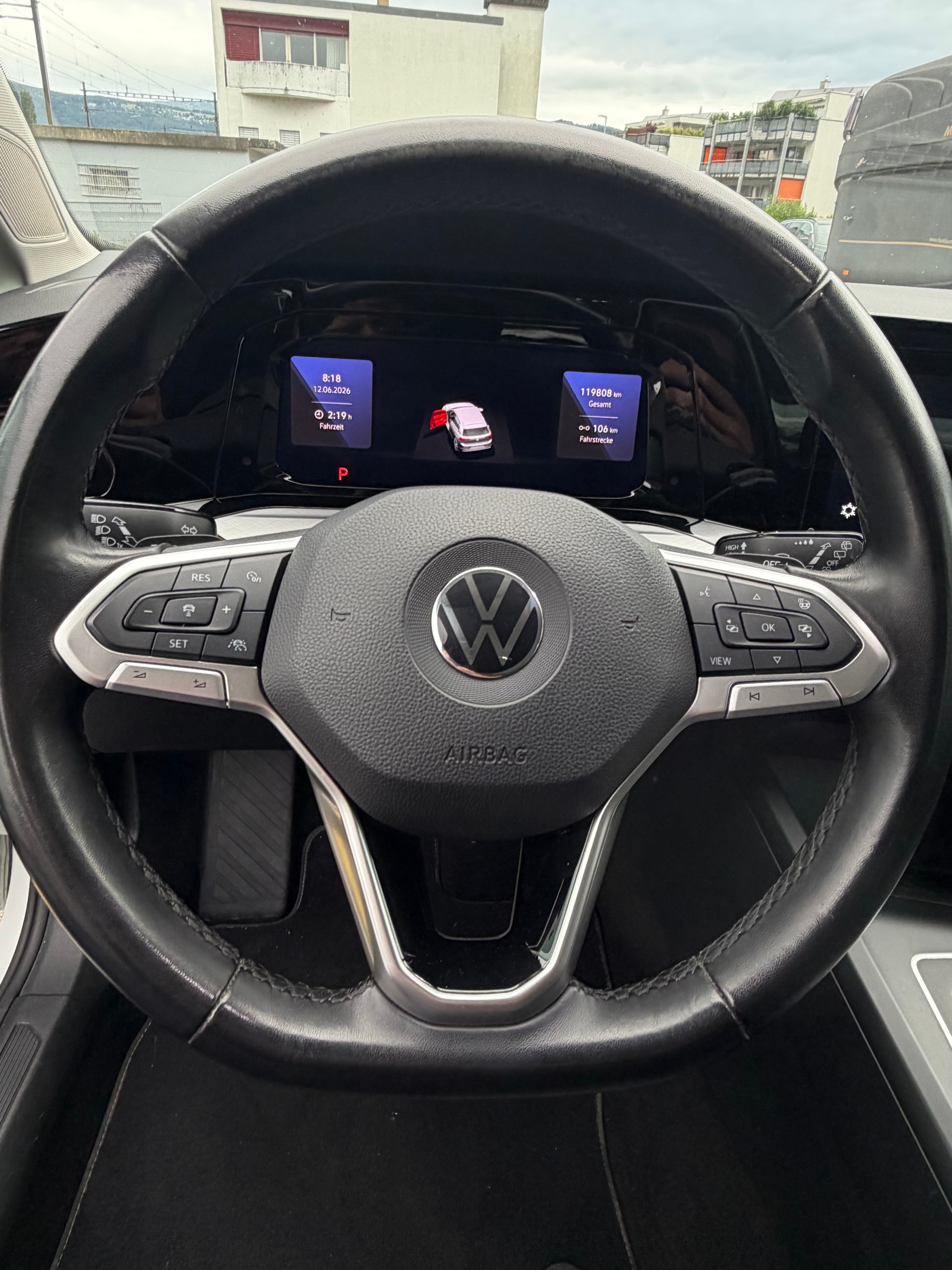 VW Golf Variant 2.0 TDI Life DSG-image-22