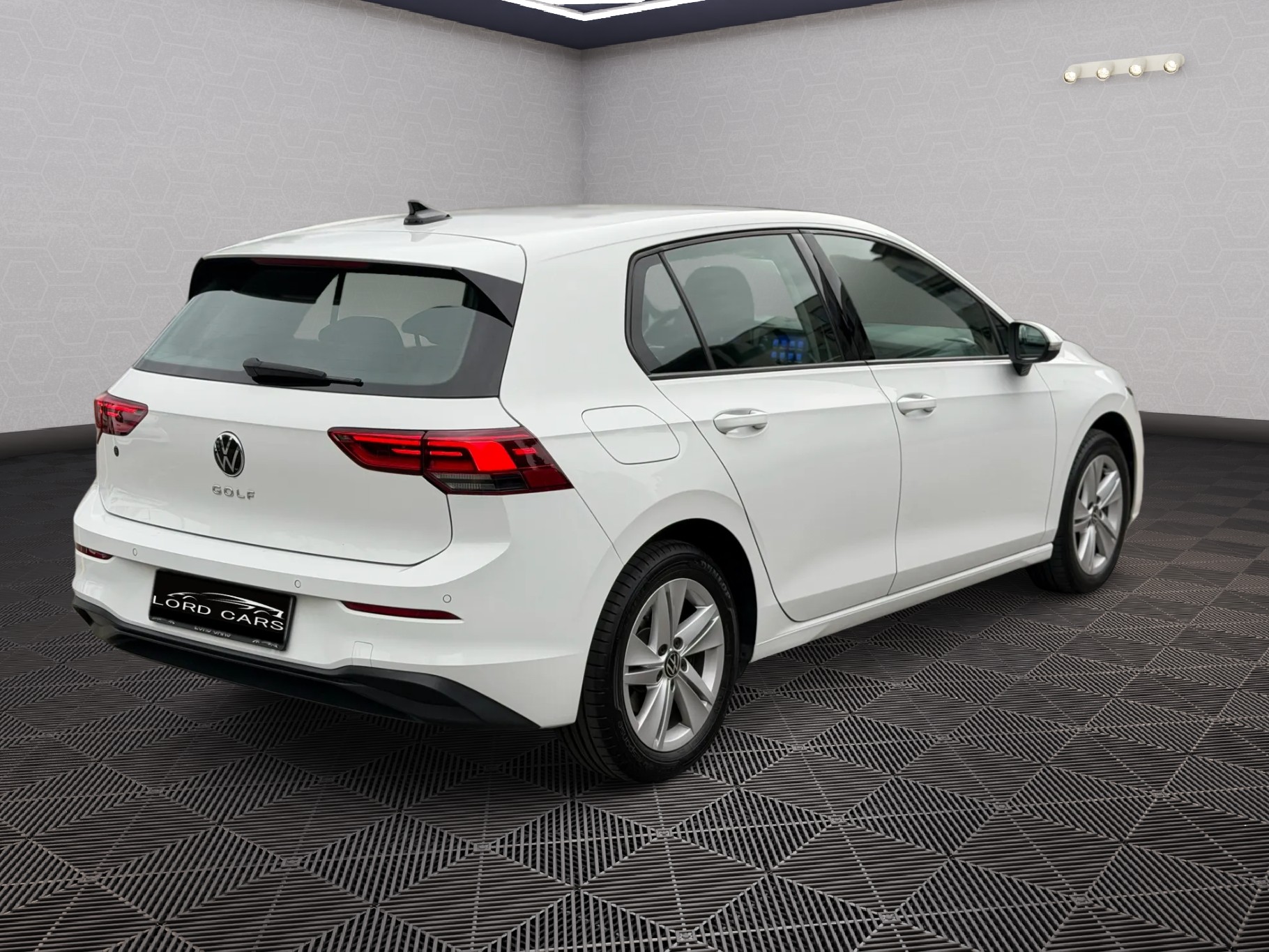 VW Golf Variant 2.0 TDI Life DSG-showroom-element-3