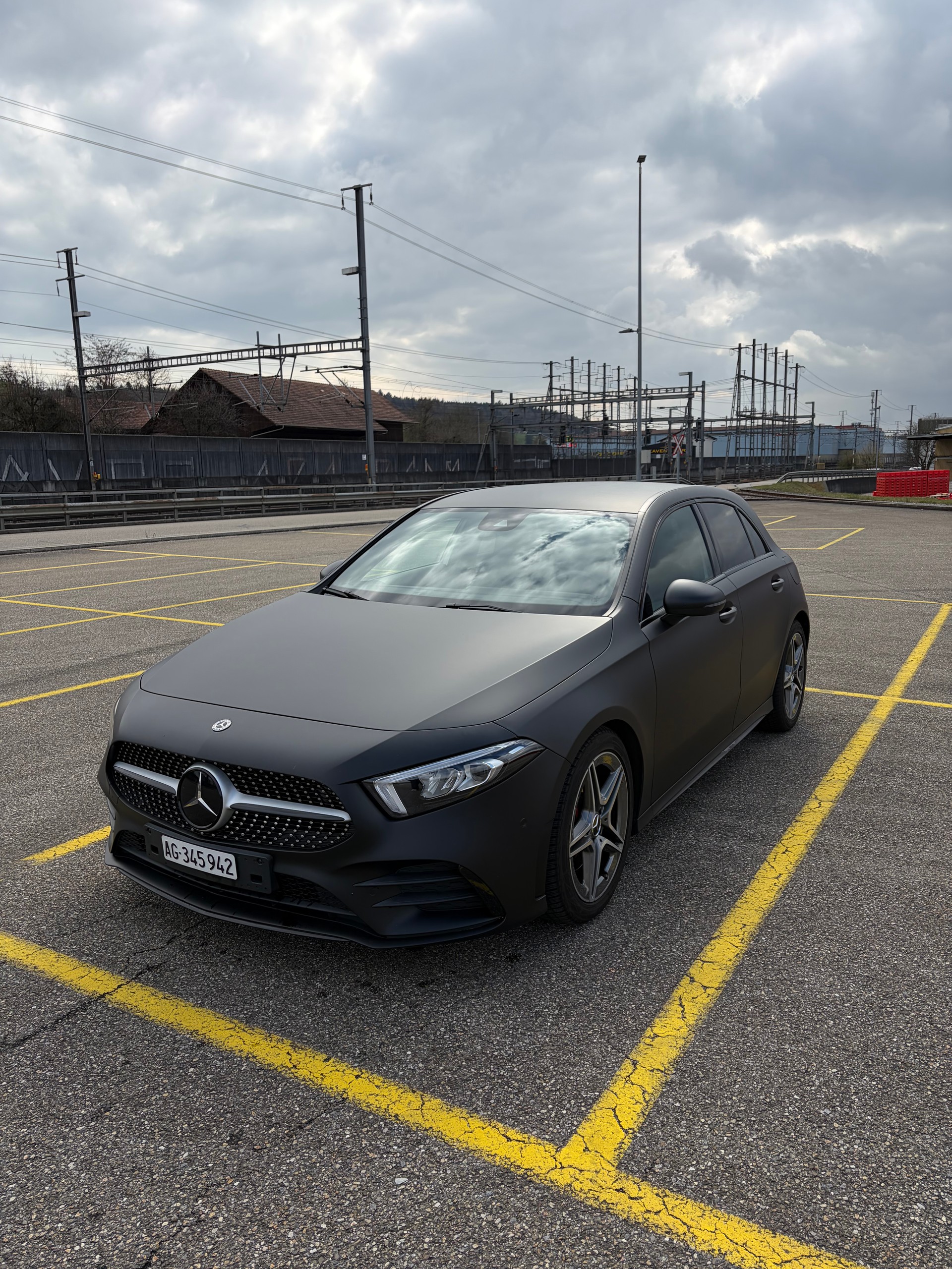MERCEDES-BENZ A 220 AMG Line