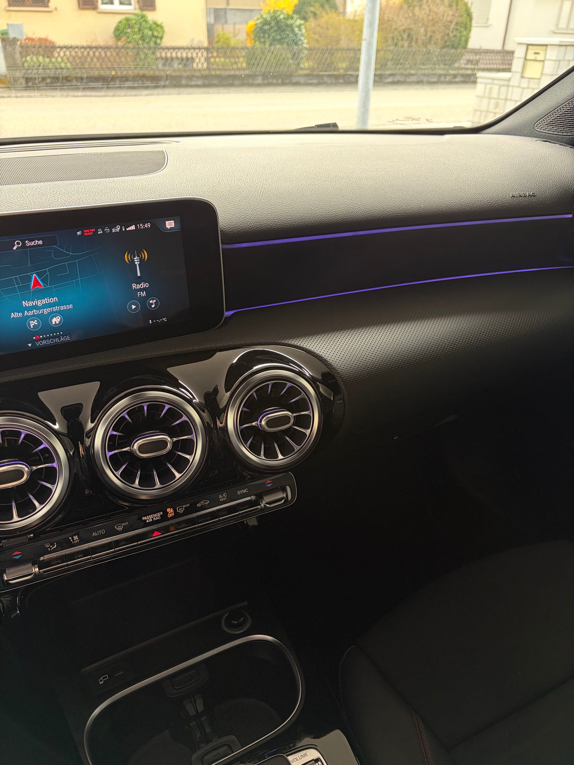 MERCEDES-BENZ A 220 AMG Line-image-9