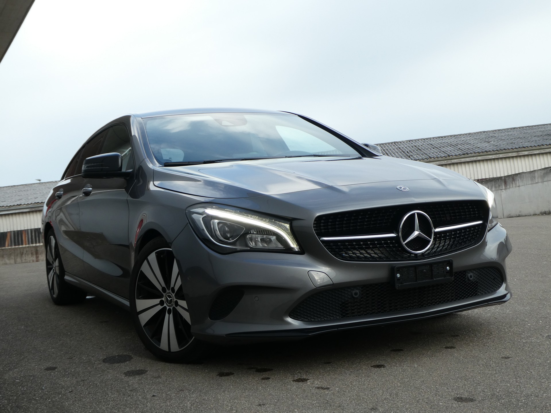 MERCEDES-BENZ CLA Shooting Brake 200 Urban 7G-DCT-image-6