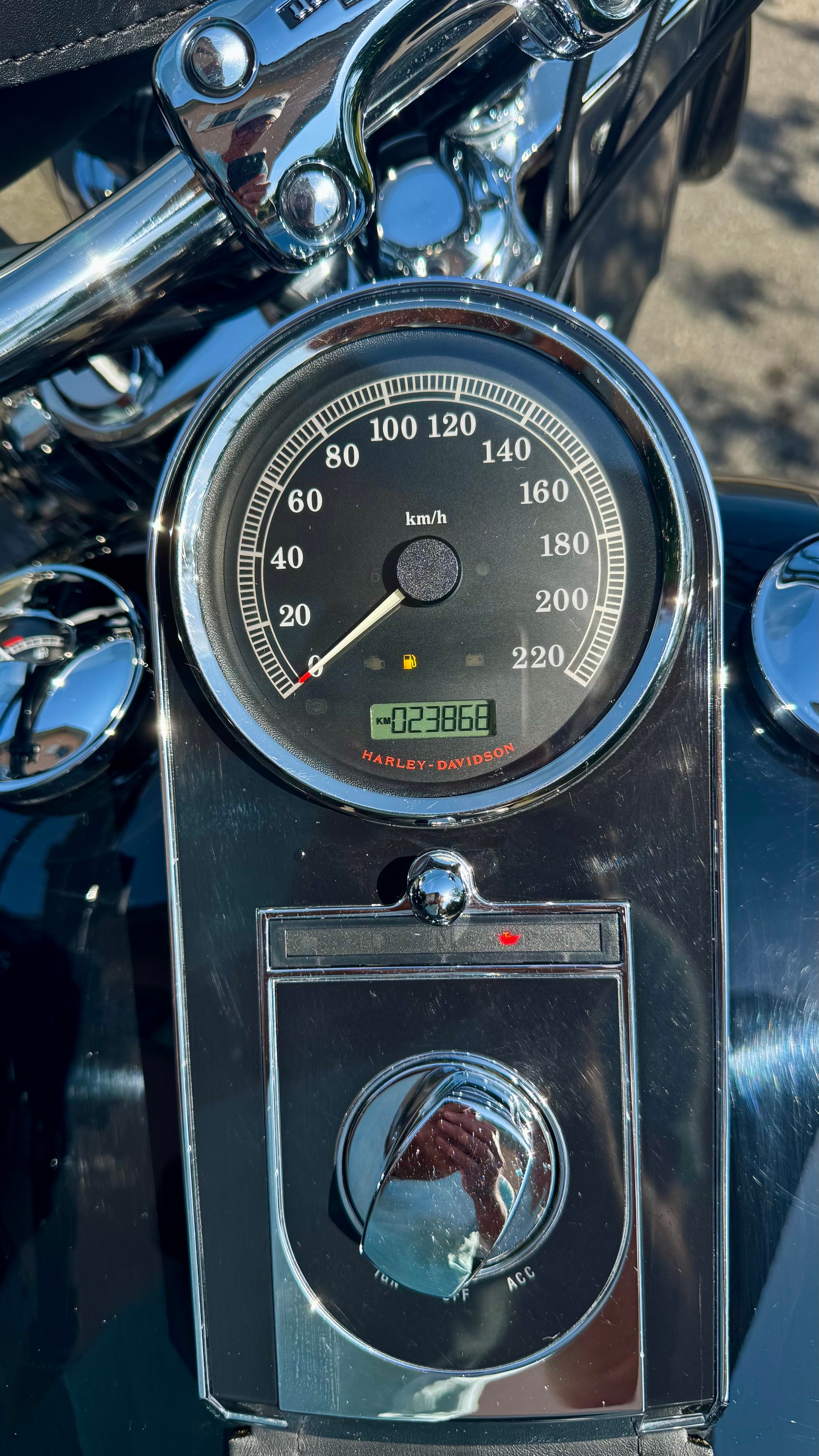 HARLEY-DAVIDSON FLSTN Softail Deluxe ABS-image-3