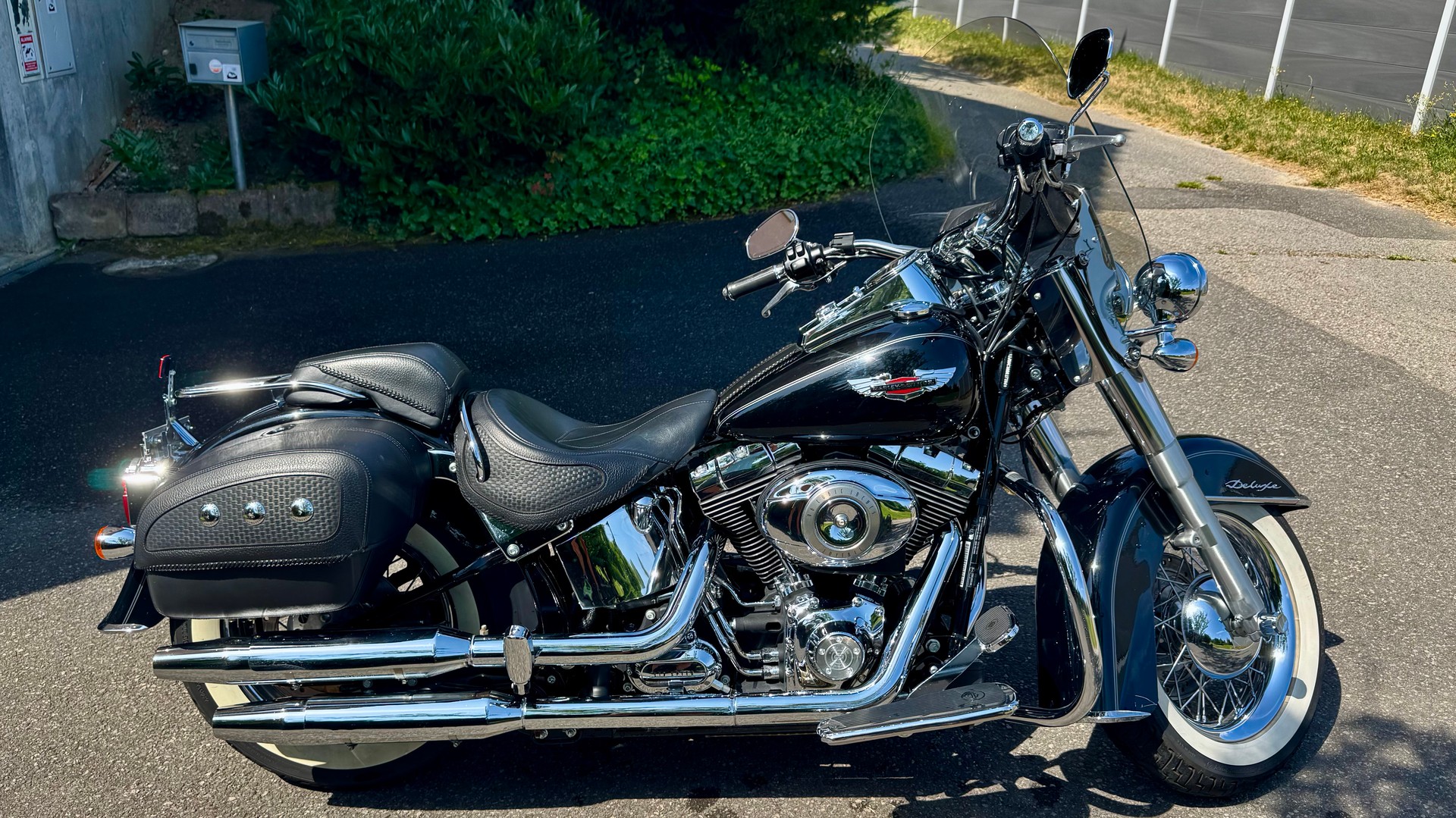 HARLEY-DAVIDSON FLSTN Softail Deluxe ABS-image-1
