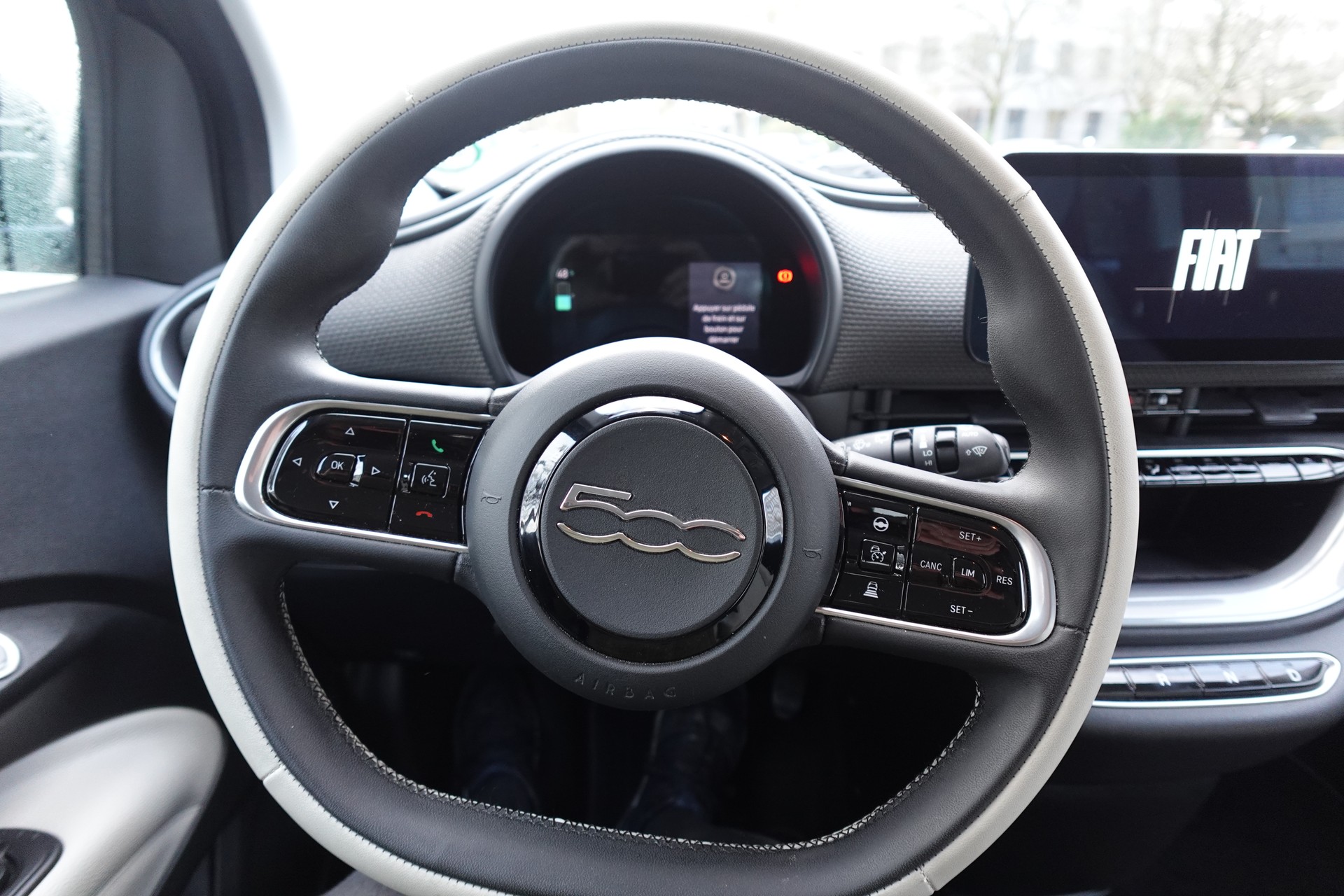 FIAT 500 3+1 electric 87 kW La Prima-image-8