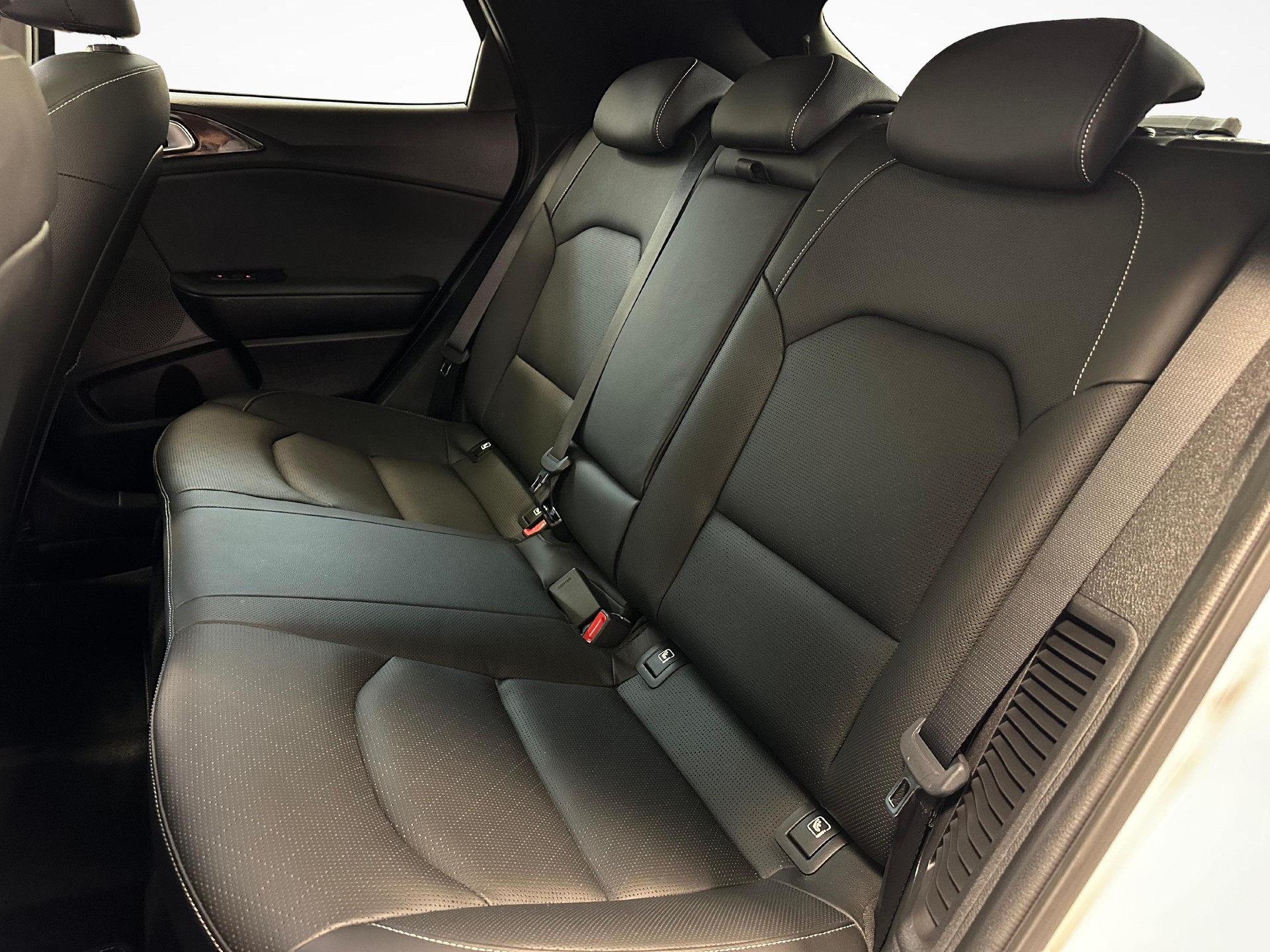 KIA XCeed 1.6 GDi Plug-in Hybrid Style-image-9