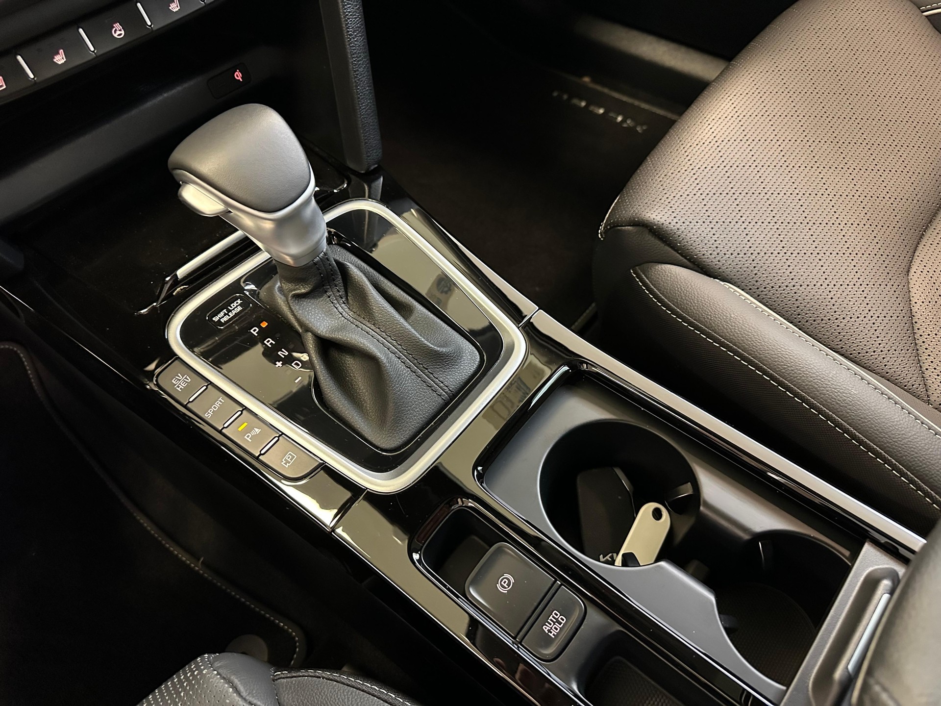 KIA XCeed 1.6 GDi Plug-in Hybrid Style-image-8