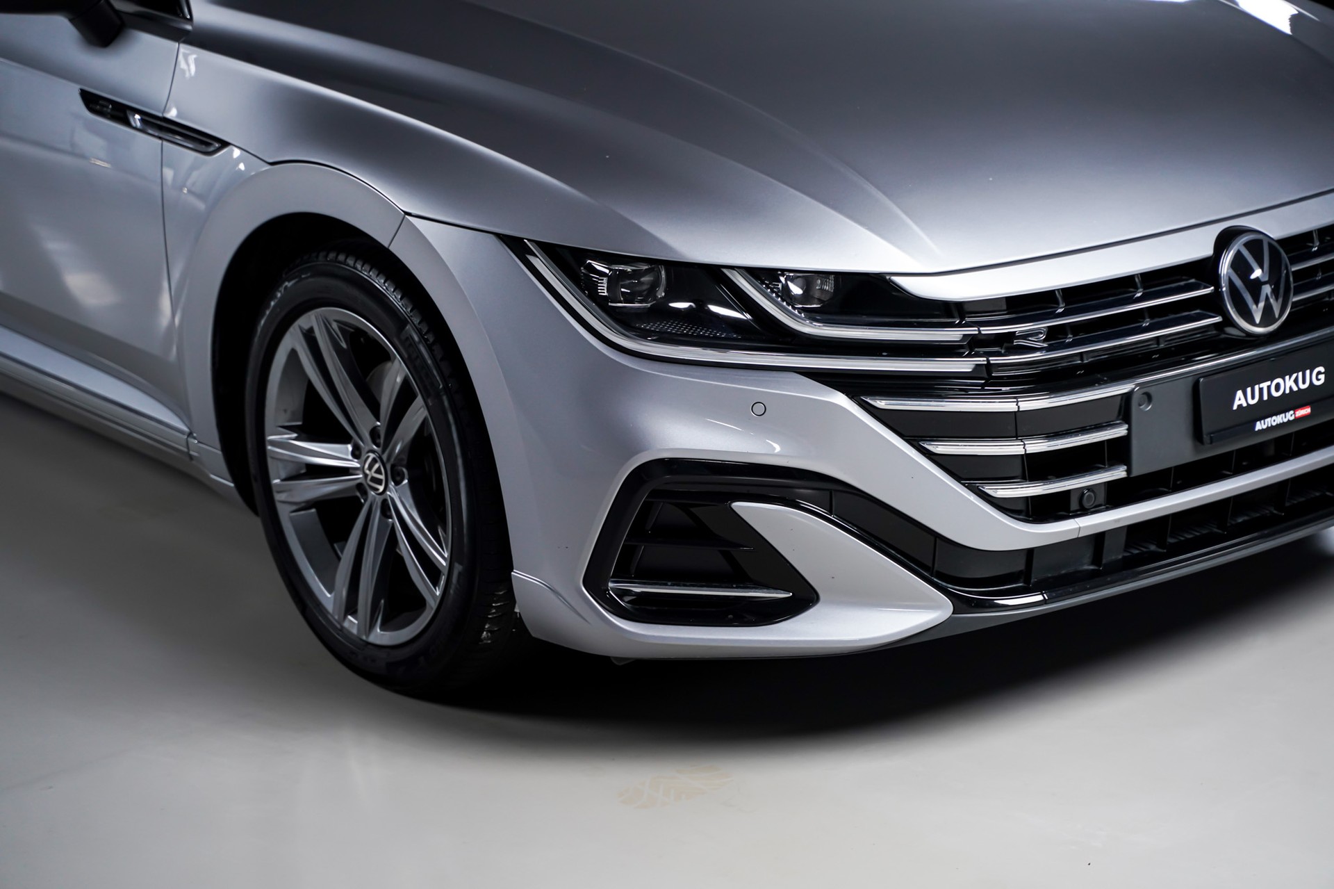 VW Arteon SB 2.0 TDI R-Line DSG-showroom-element-3