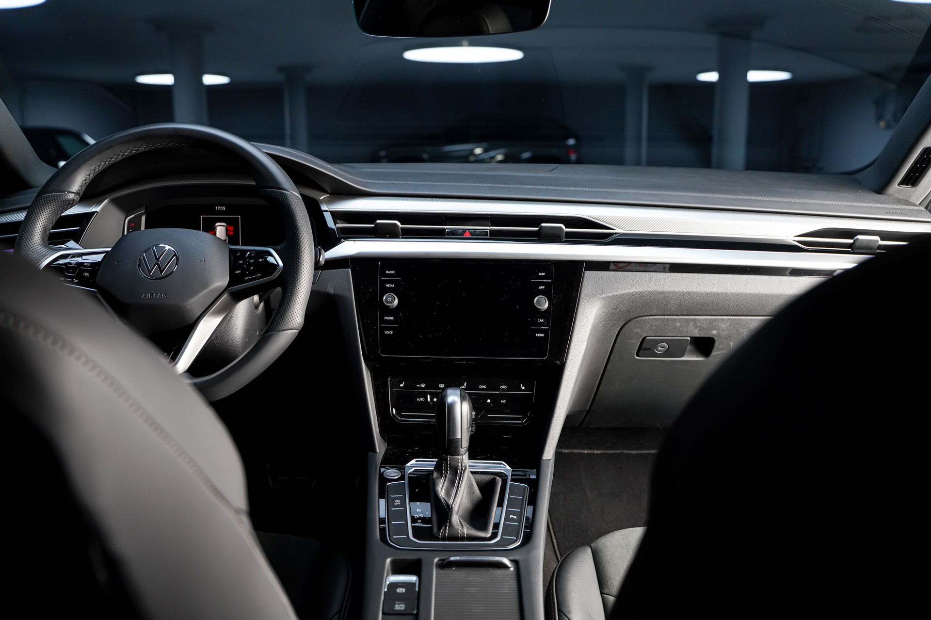 VW Arteon SB 2.0 TDI R-Line DSG-image-20