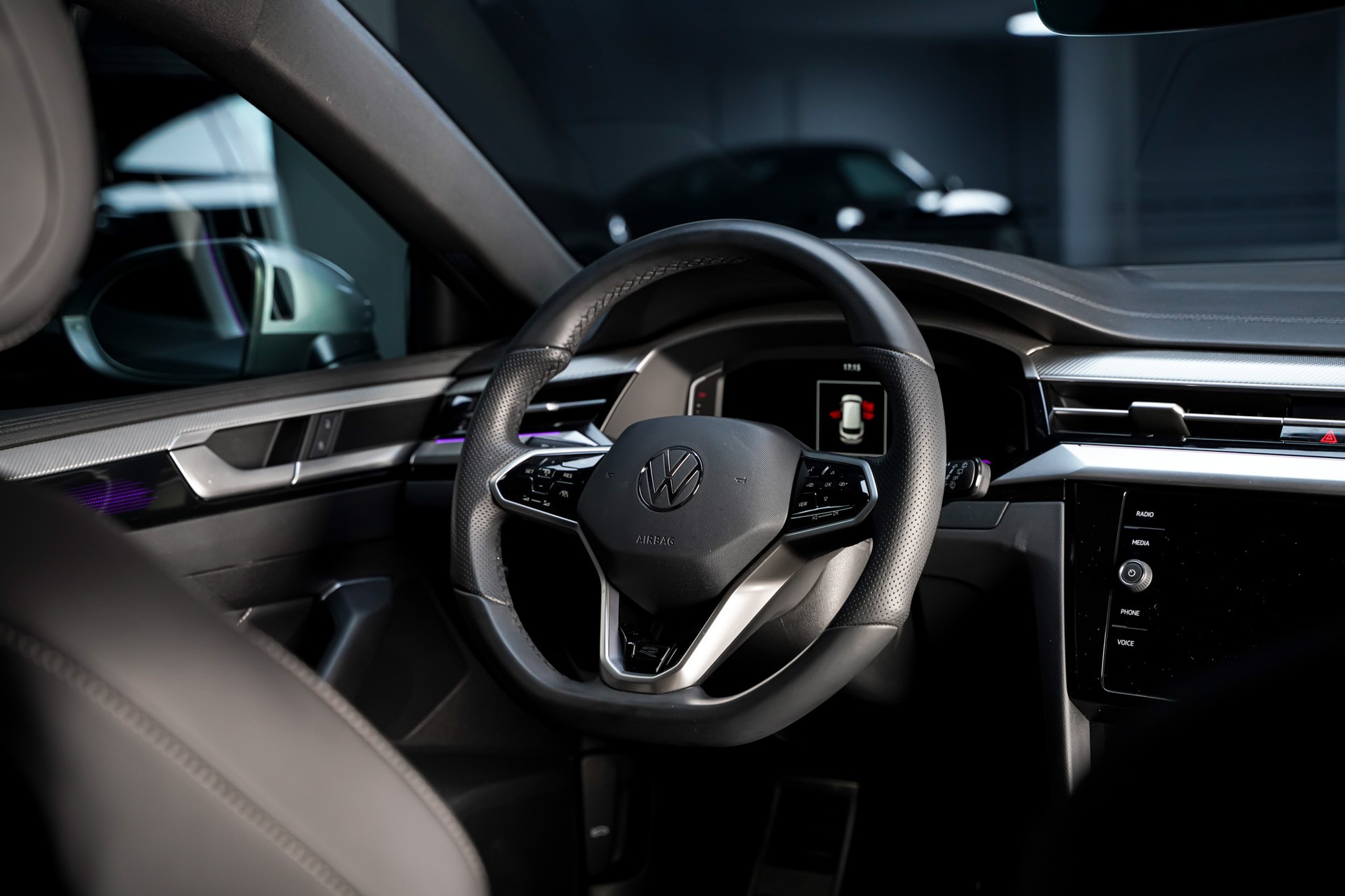 VW Arteon SB 2.0 TDI R-Line DSG-image-19