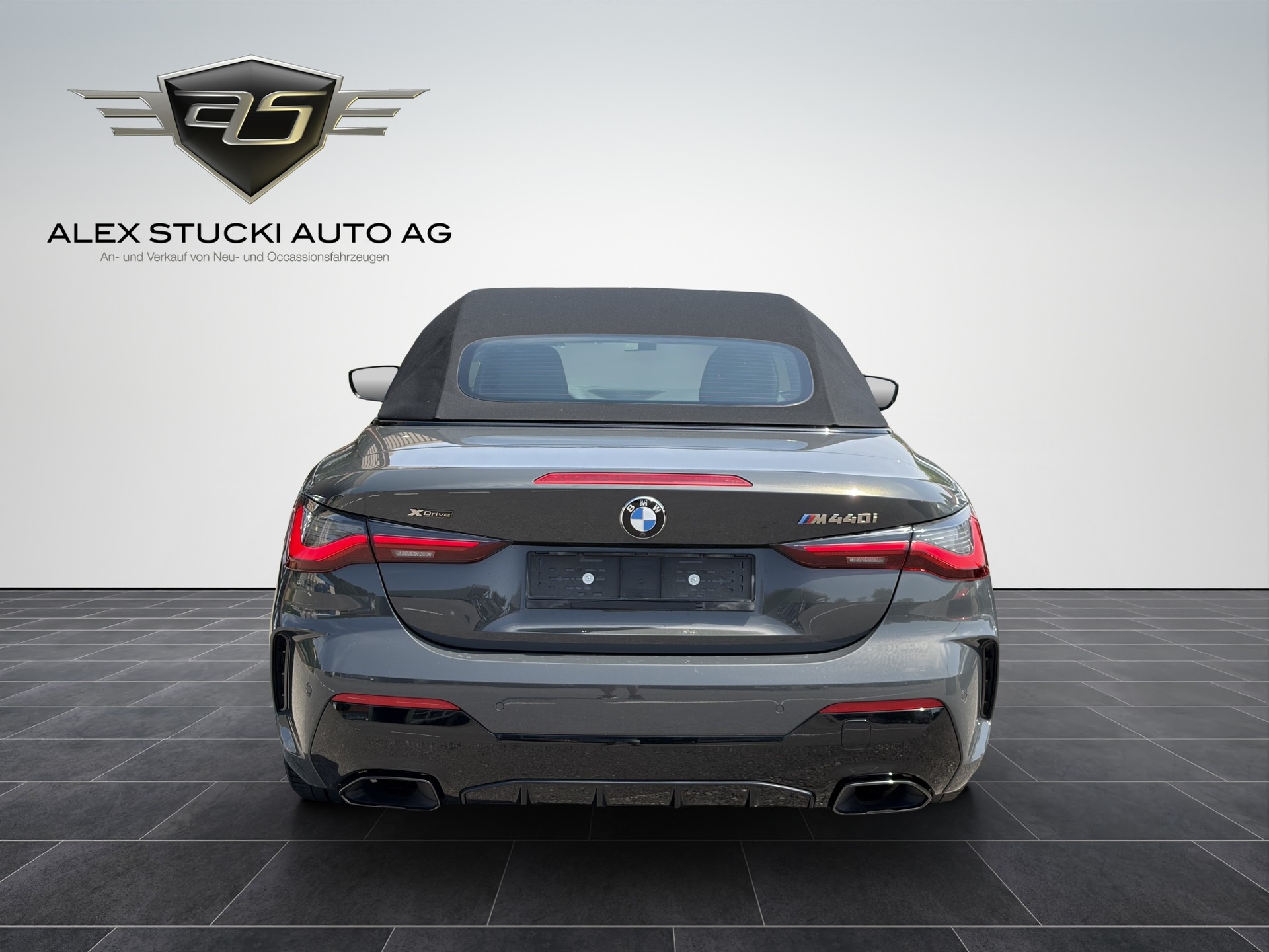 BMW M440i xDrive 48V Cabriolet Steptronic-image-8