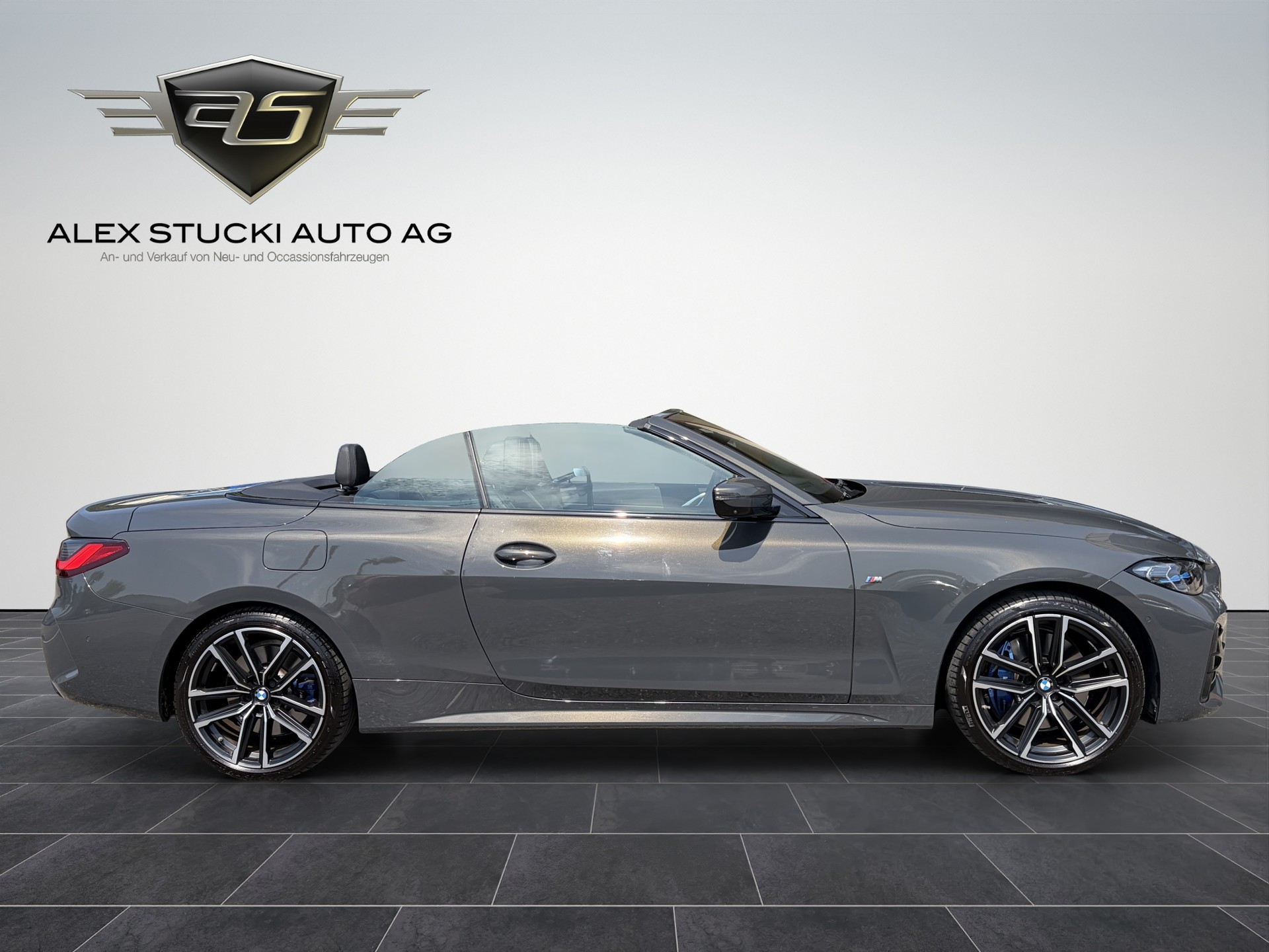 BMW M440i xDrive 48V Cabriolet Steptronic-showroom-element-3