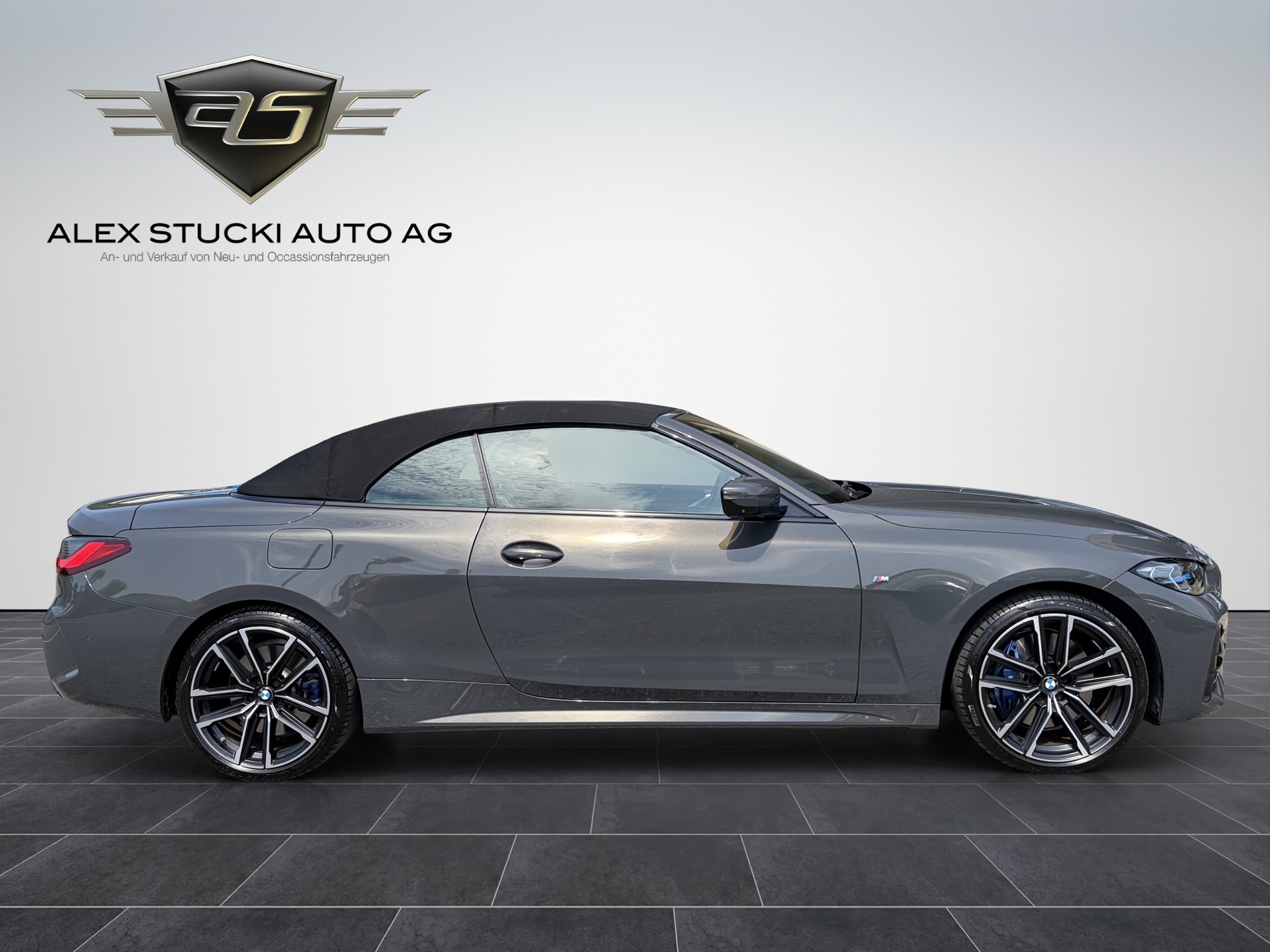 BMW M440i xDrive 48V Cabriolet Steptronic-image-4
