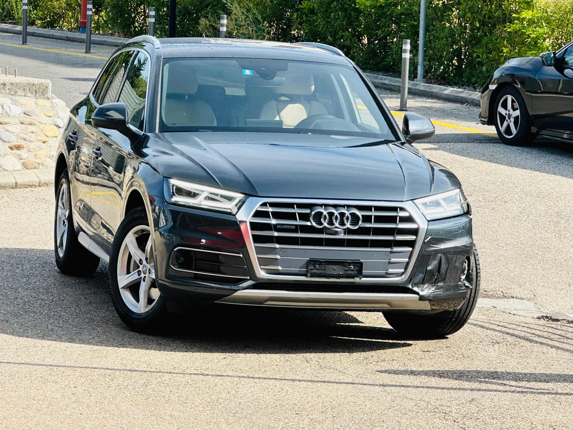 AUDI Q5 2.0 TFSI quattro tiptronic-showroom-element-3