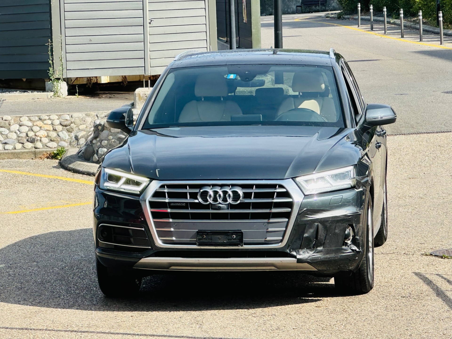 AUDI Q5 2.0 TFSI quattro tiptronic-showroom-element-2
