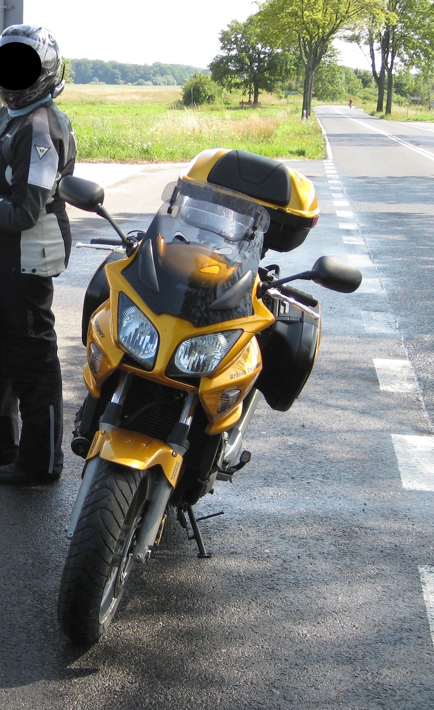 HONDA CBF 1000 ABS-image-1