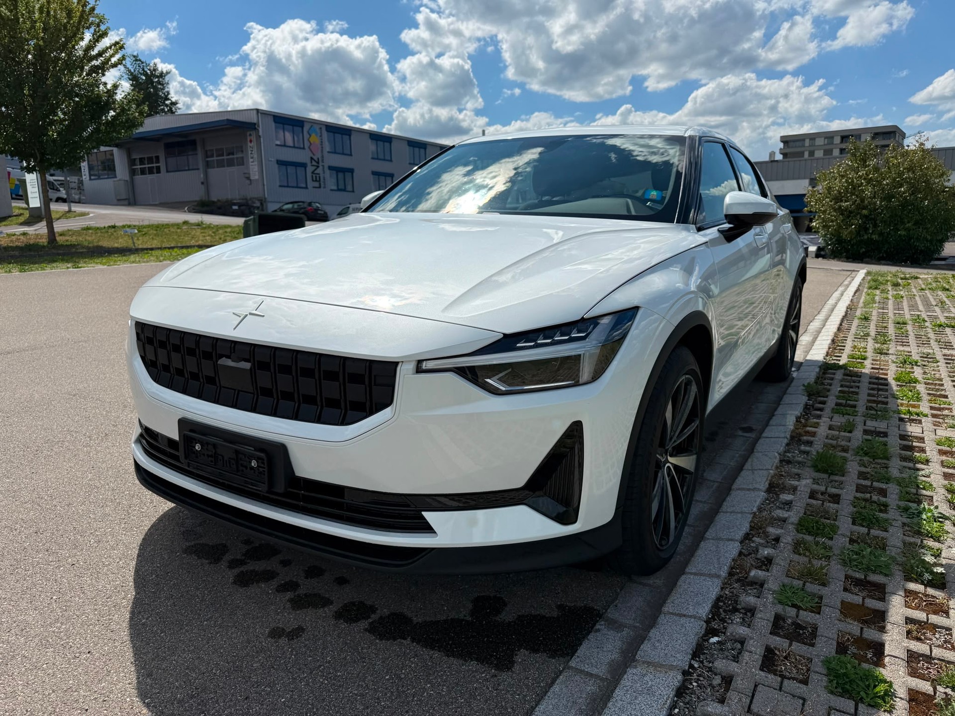 POLESTAR Polestar 2 Long Range Dual 78 kWh MY23-showroom-element-2