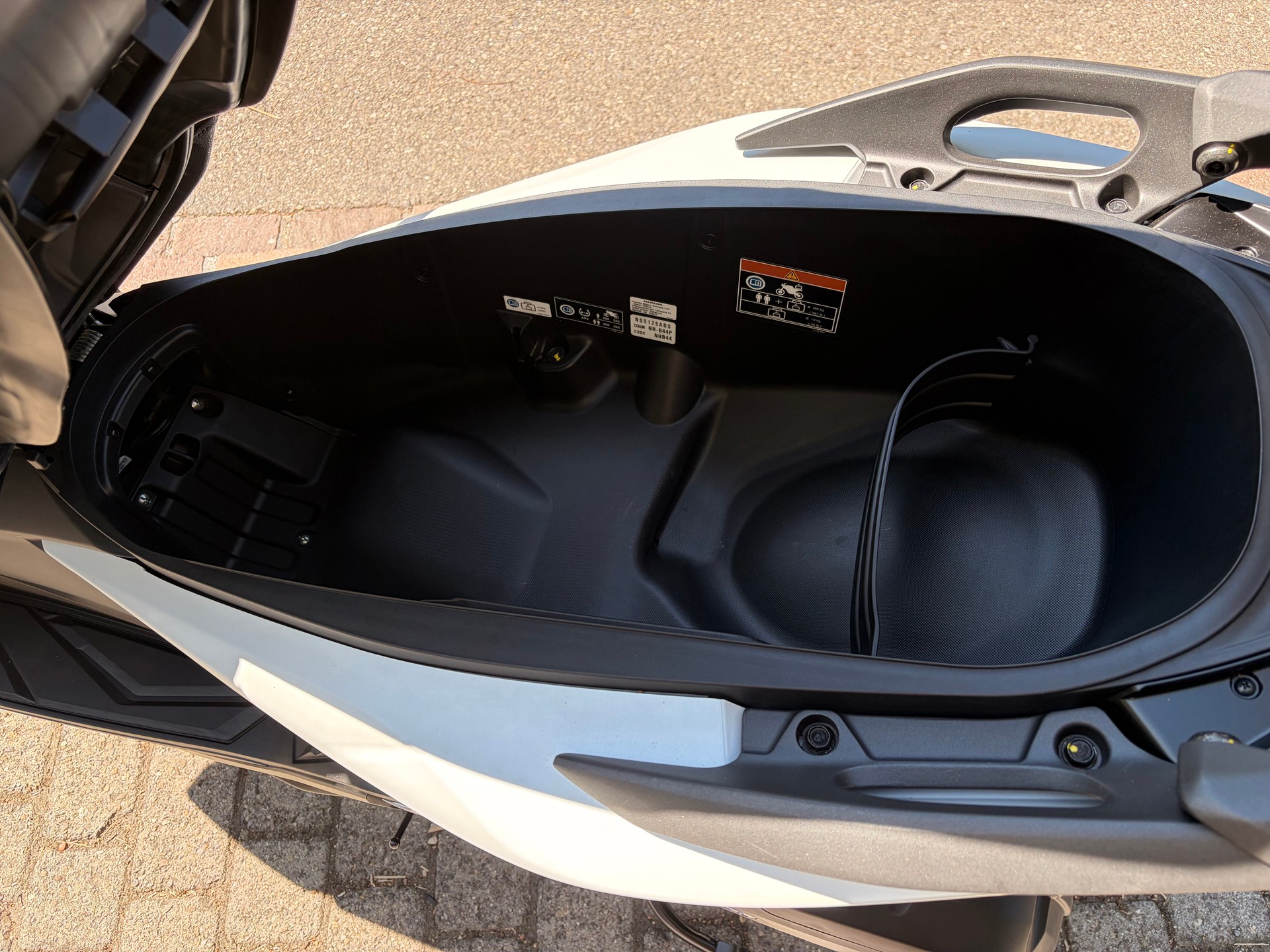 HONDA Nss 125 Forza TopBox-image-4