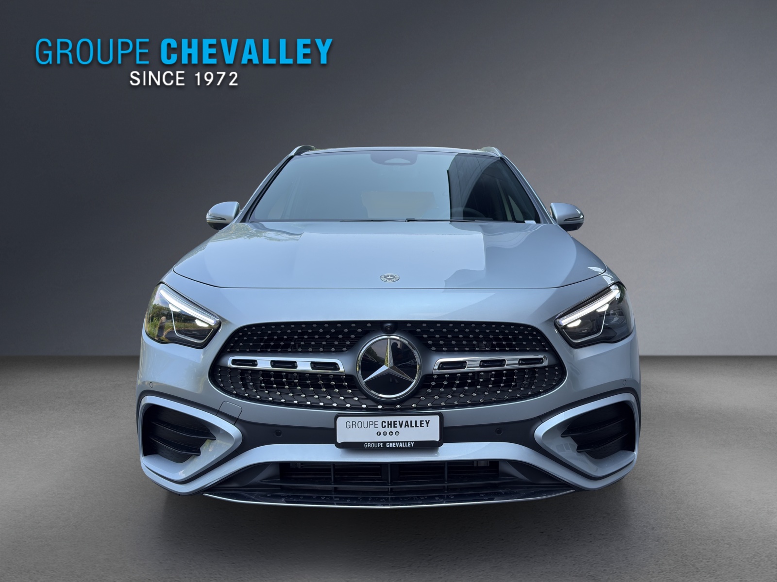 MERCEDES-BENZ GLA 220 4Matic 8G-DCT-showroom-element-1