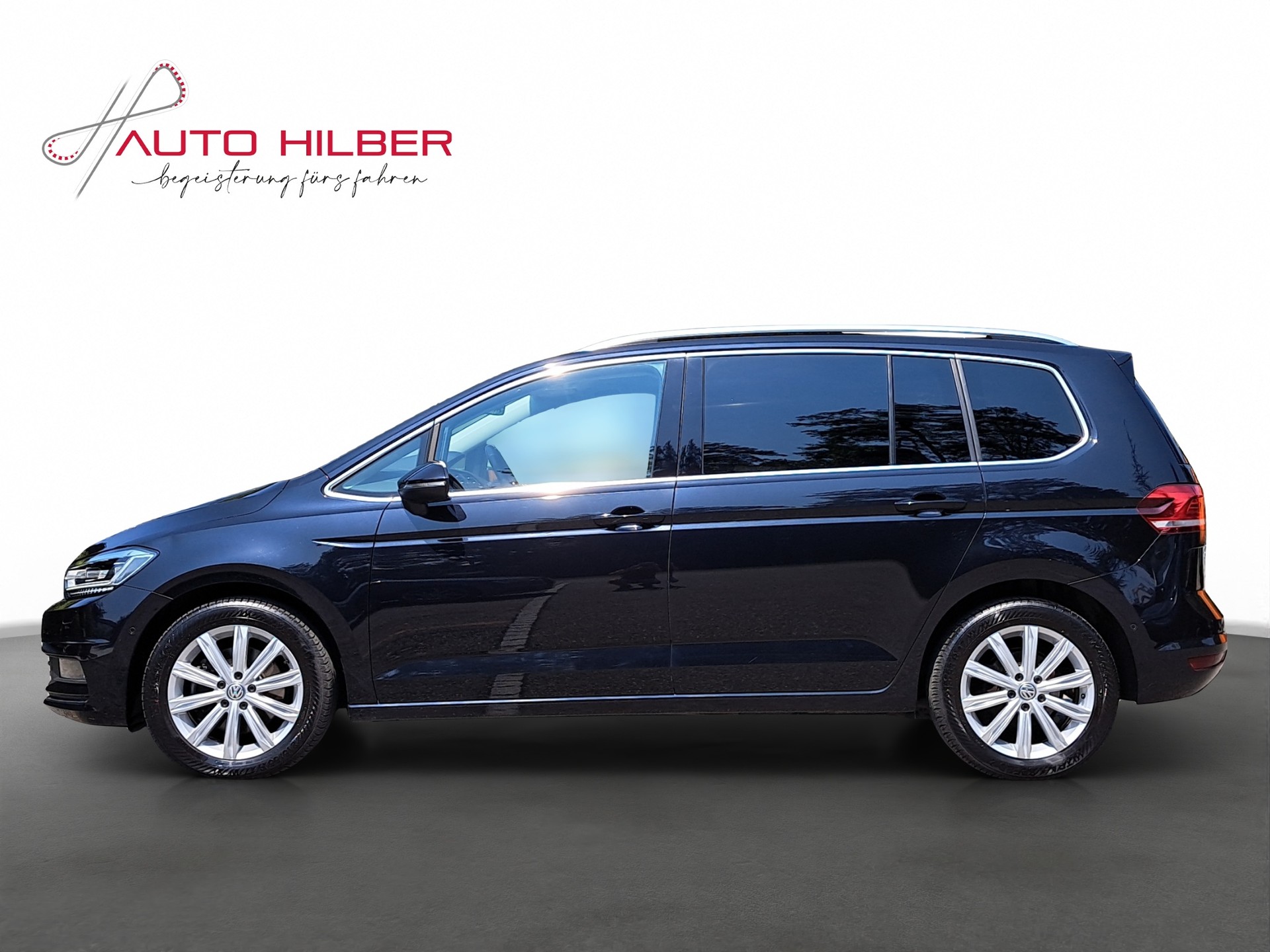 VW Touran 1.5 TSI EVO Highline DSG *7-Plätzer / Anhängerkupplung / App-Connect*-showroom-element-2