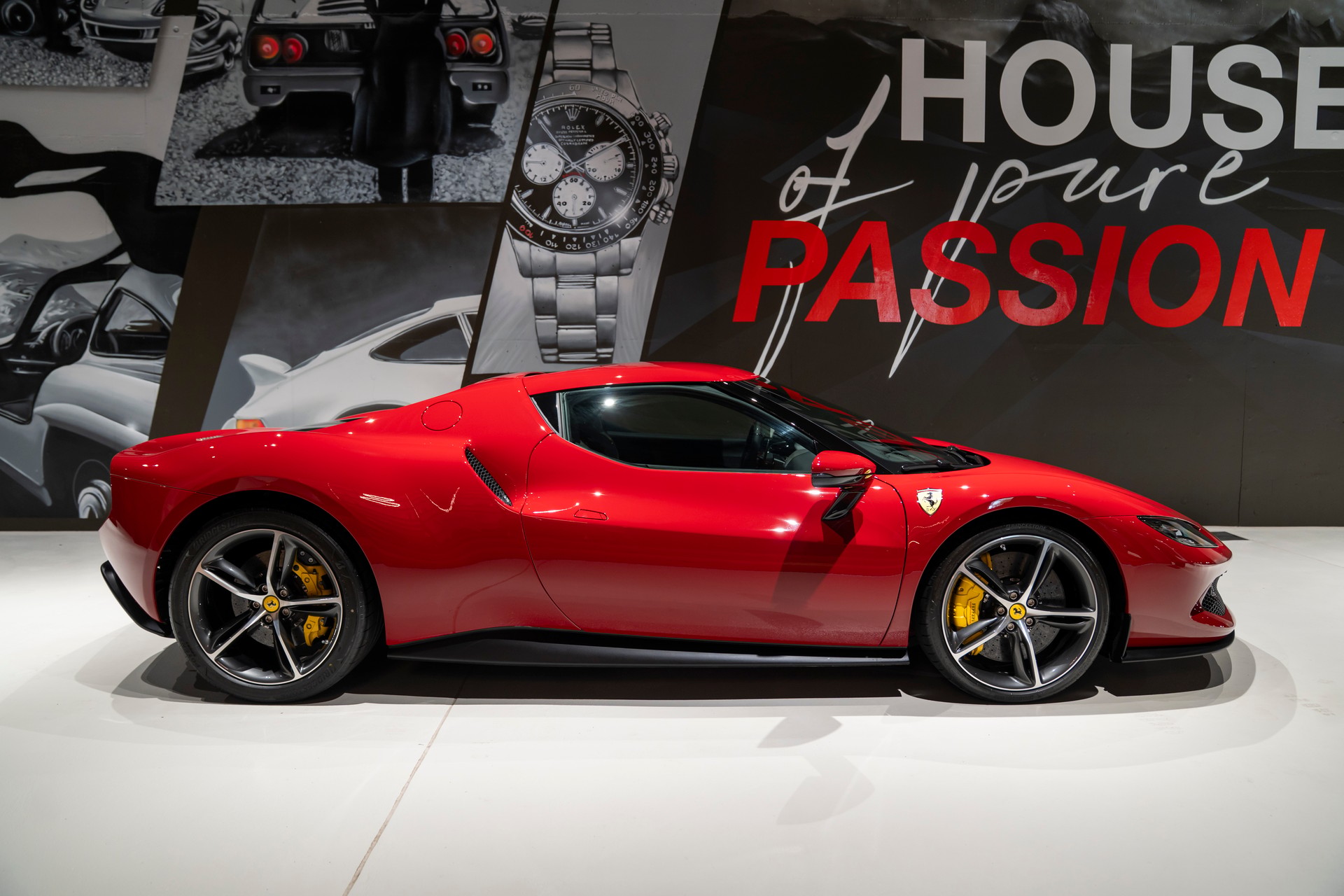 FERRARI 296 GTB-showroom-element-2