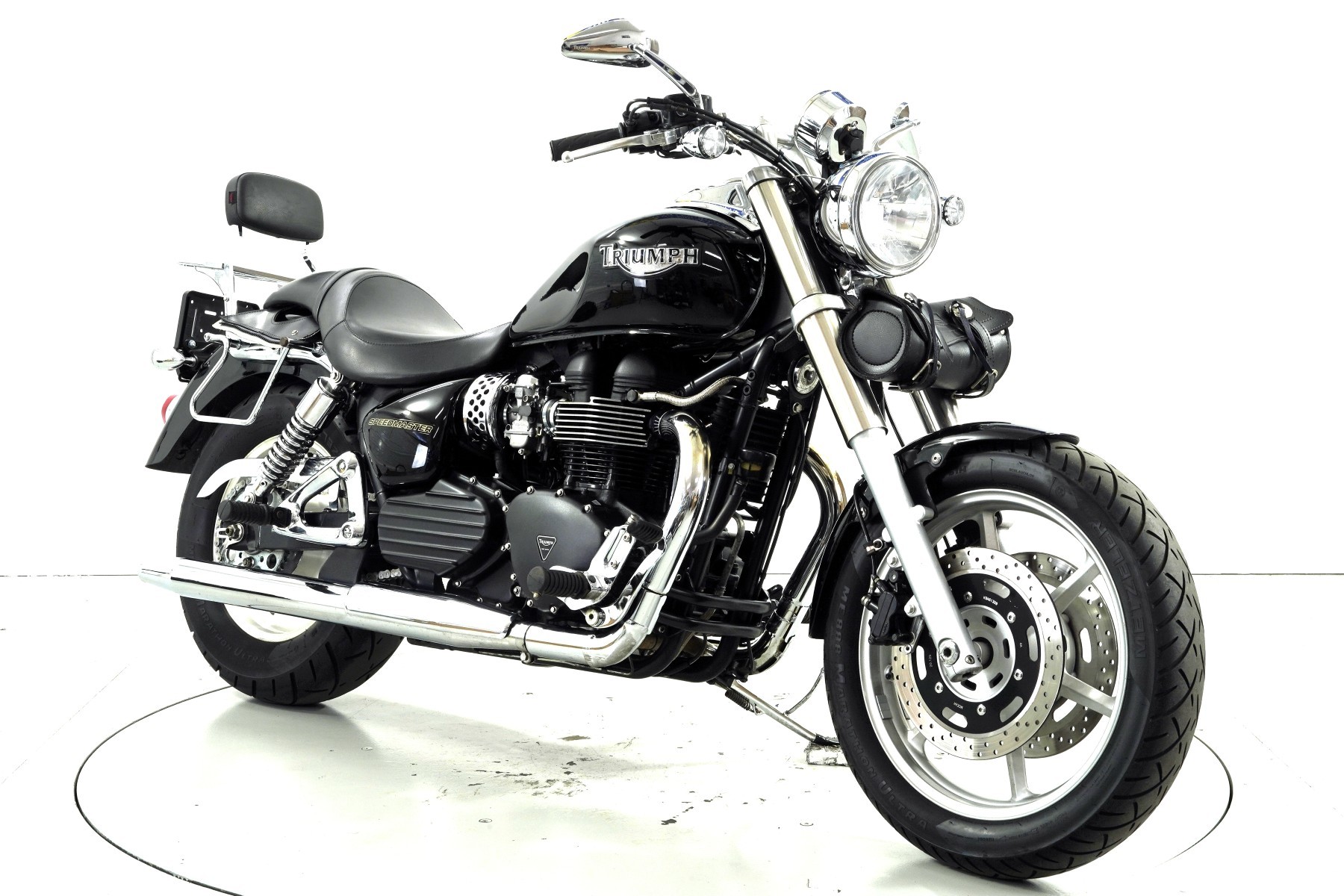 TRIUMPH Speedmaster 900-image-1