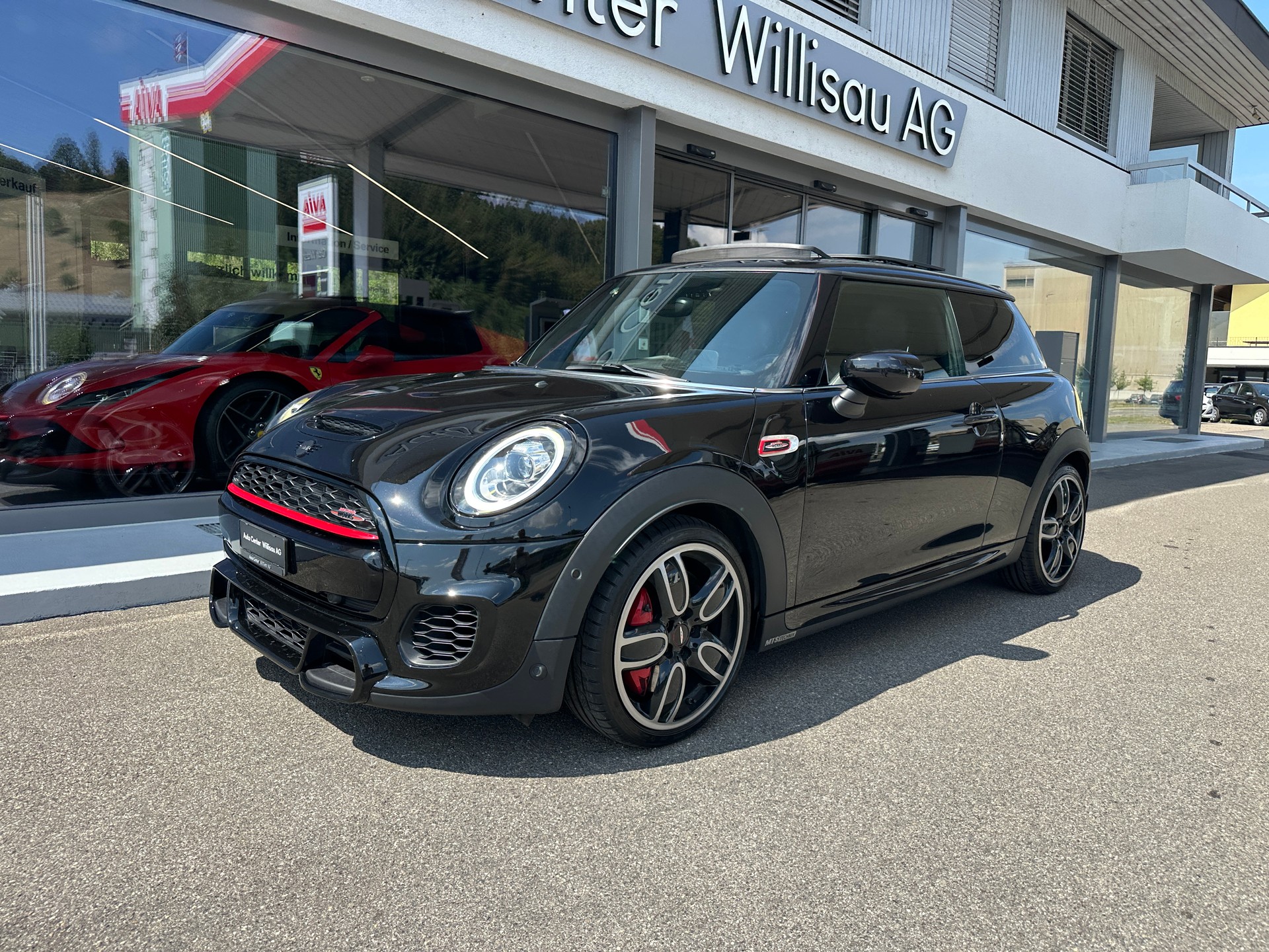 MINI Cooper John Cooper Works Steptronic-showroom-element-1