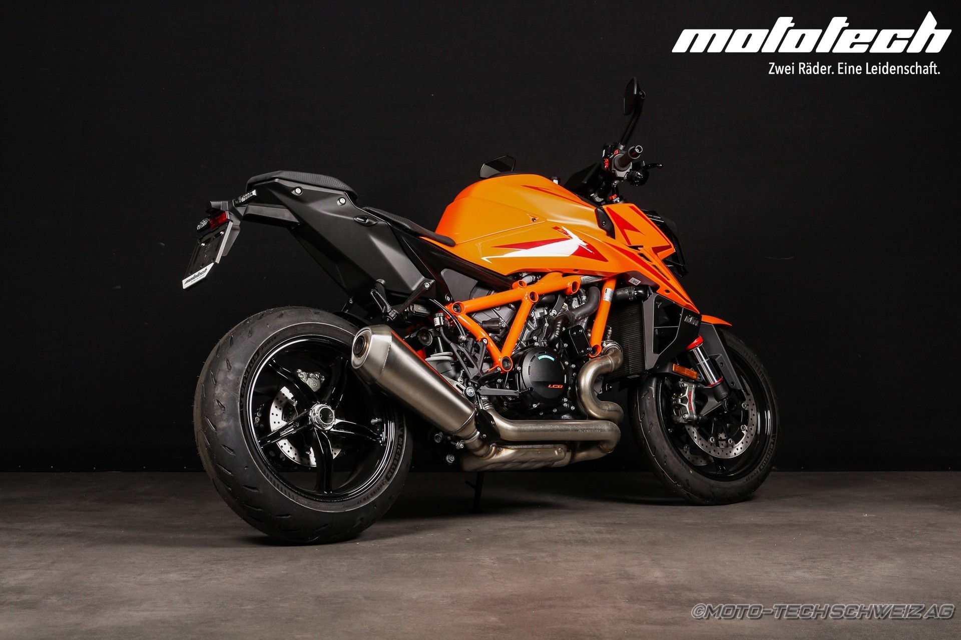 KTM 1390 Super Duke R-image-1