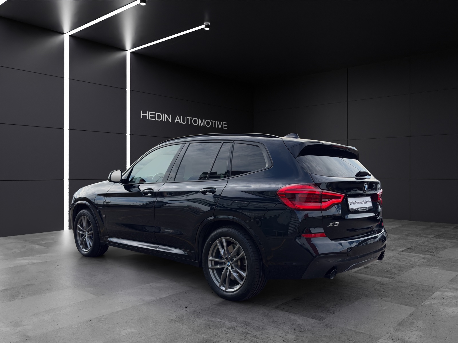 BMW X3 xDrive30e-showroom-element-3