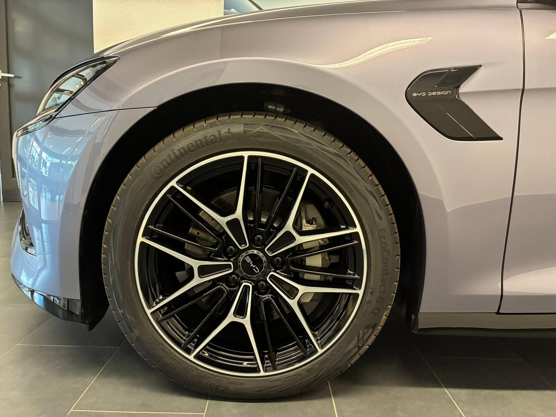 BYD Seal Excellence AWD-showroom-element-2