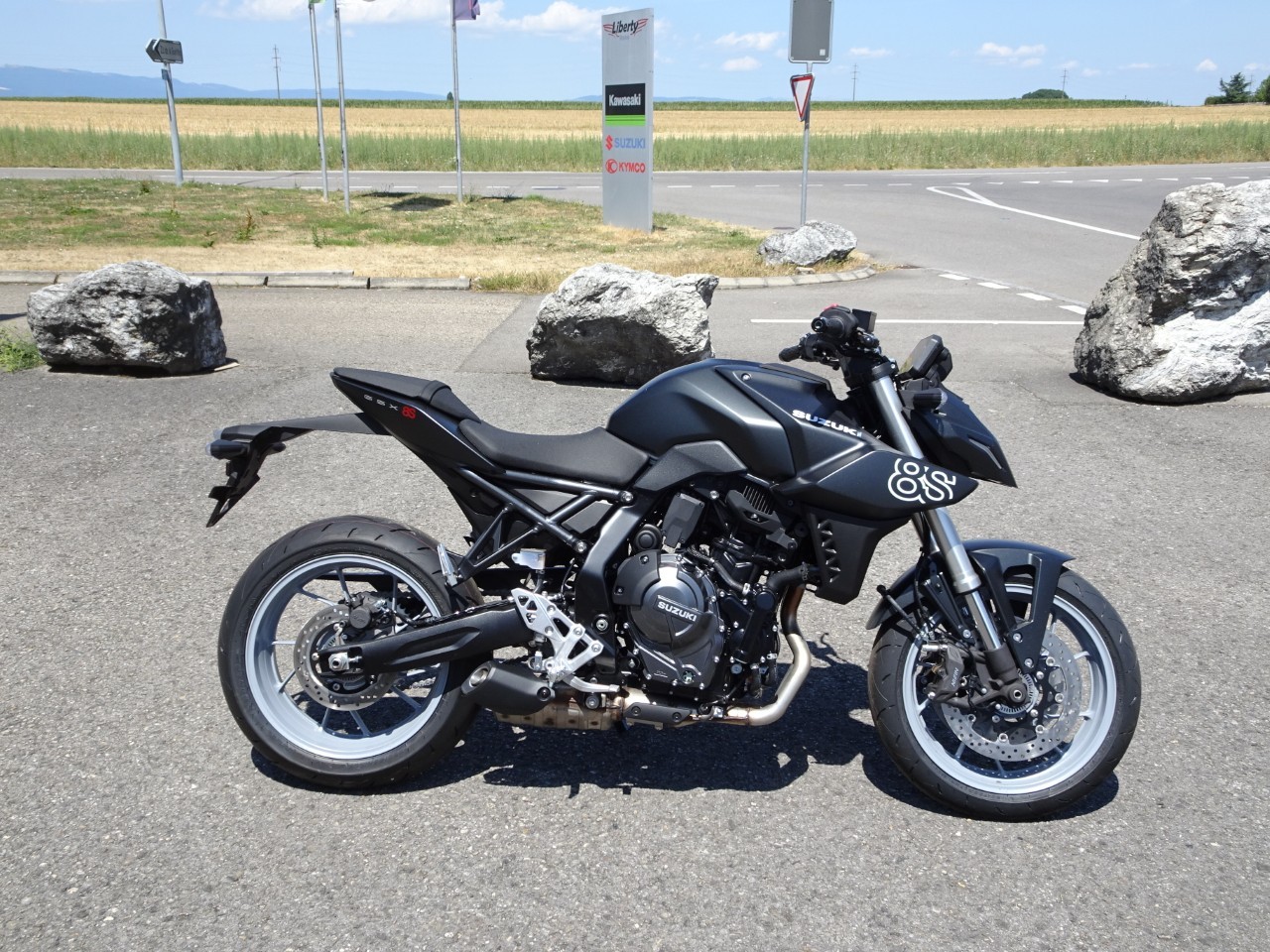 SUZUKI GSX 8 S (35kW)-image-0