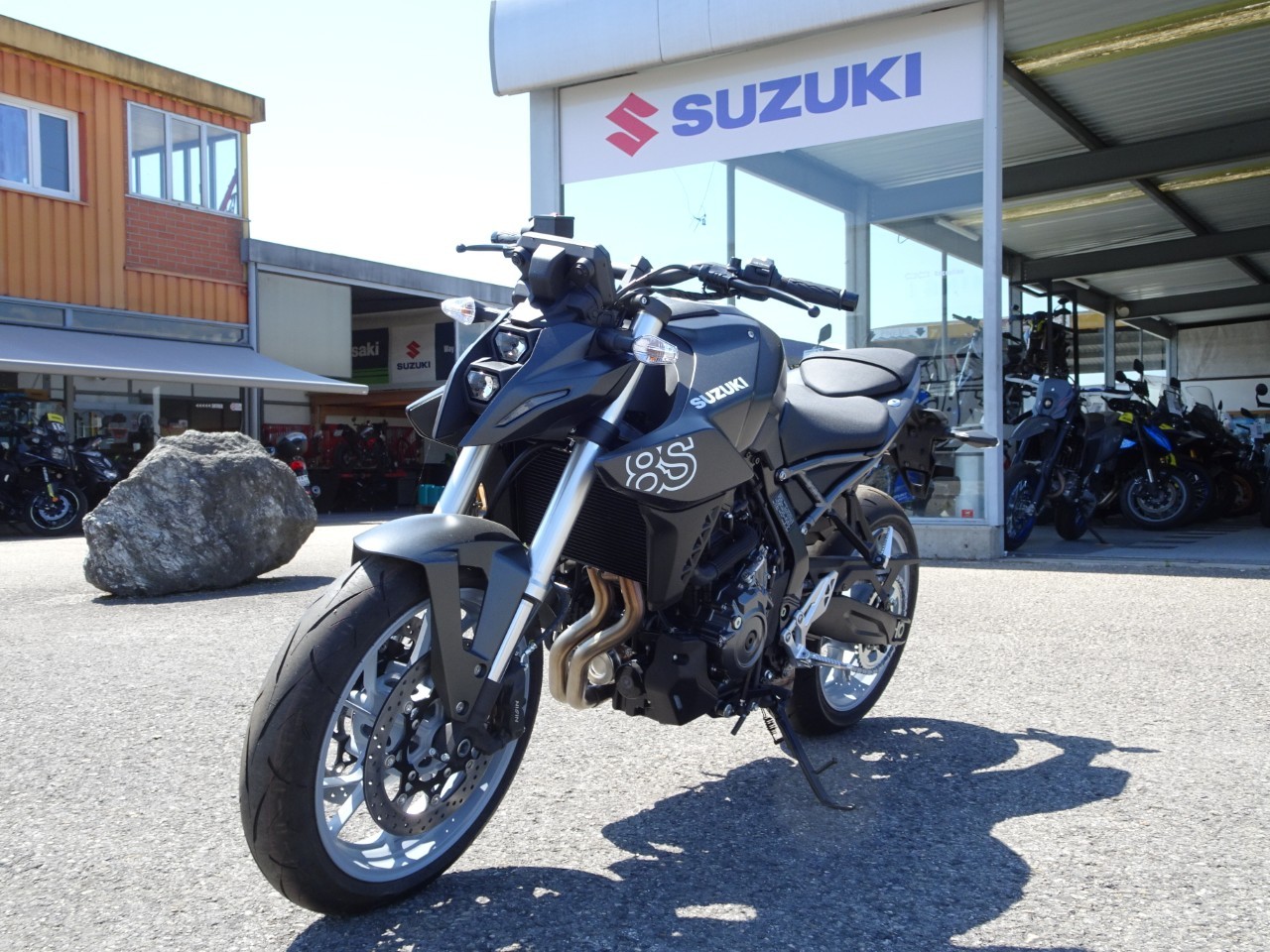 SUZUKI GSX 8 S (35kW)-image-3