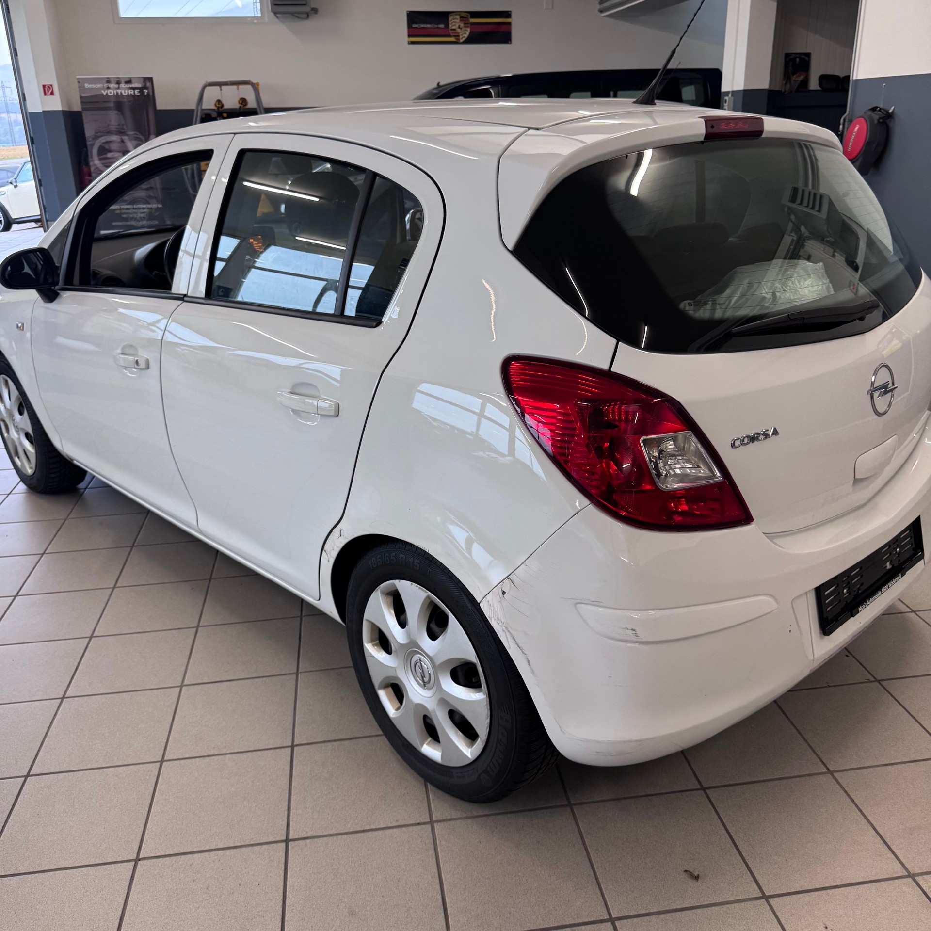 OPEL Corsa 1.4 TP Enjoy-showroom-element-3