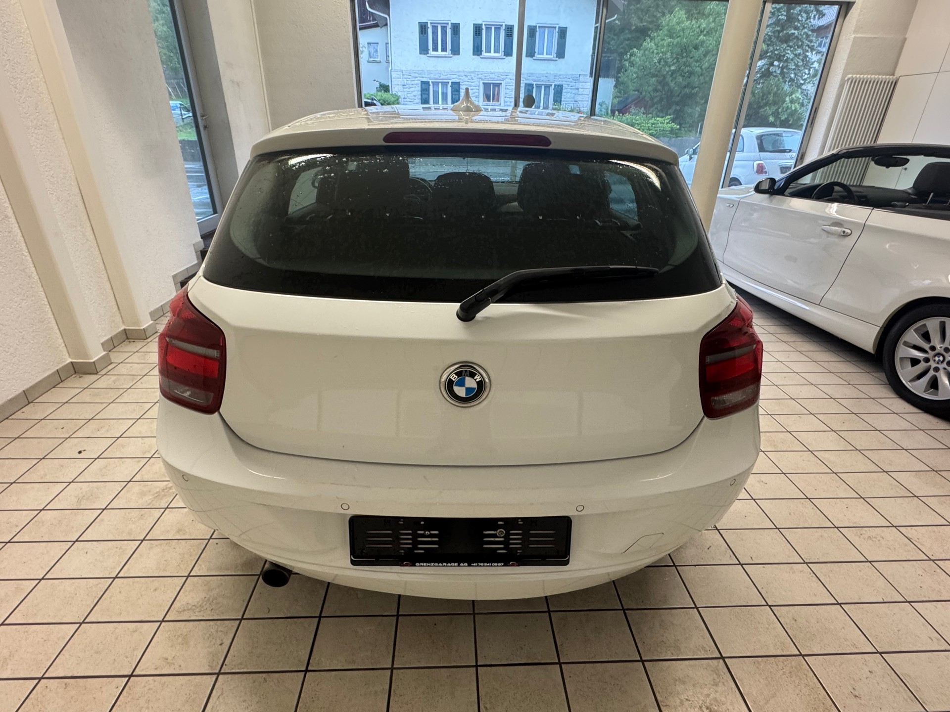 BMW 118d xDrive Sport Line-image-5