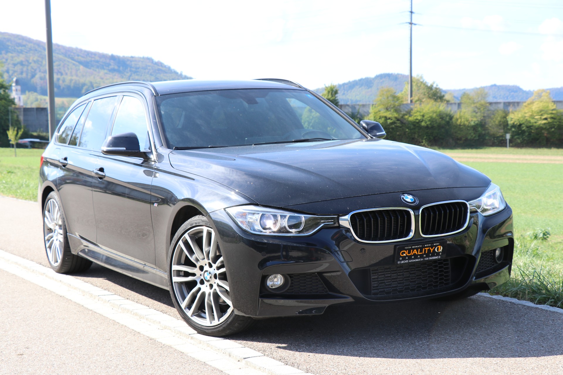 BMW 328i xDrive Touring Steptronic M- Sportpaket-showroom-element-2
