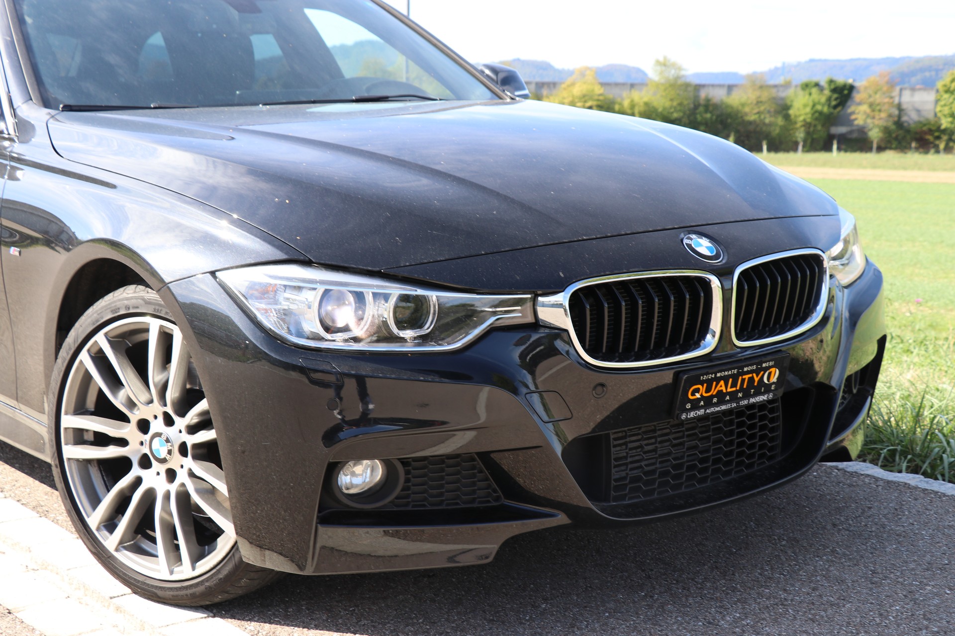 BMW 328i xDrive Touring Steptronic M- Sportpaket-showroom-element-3