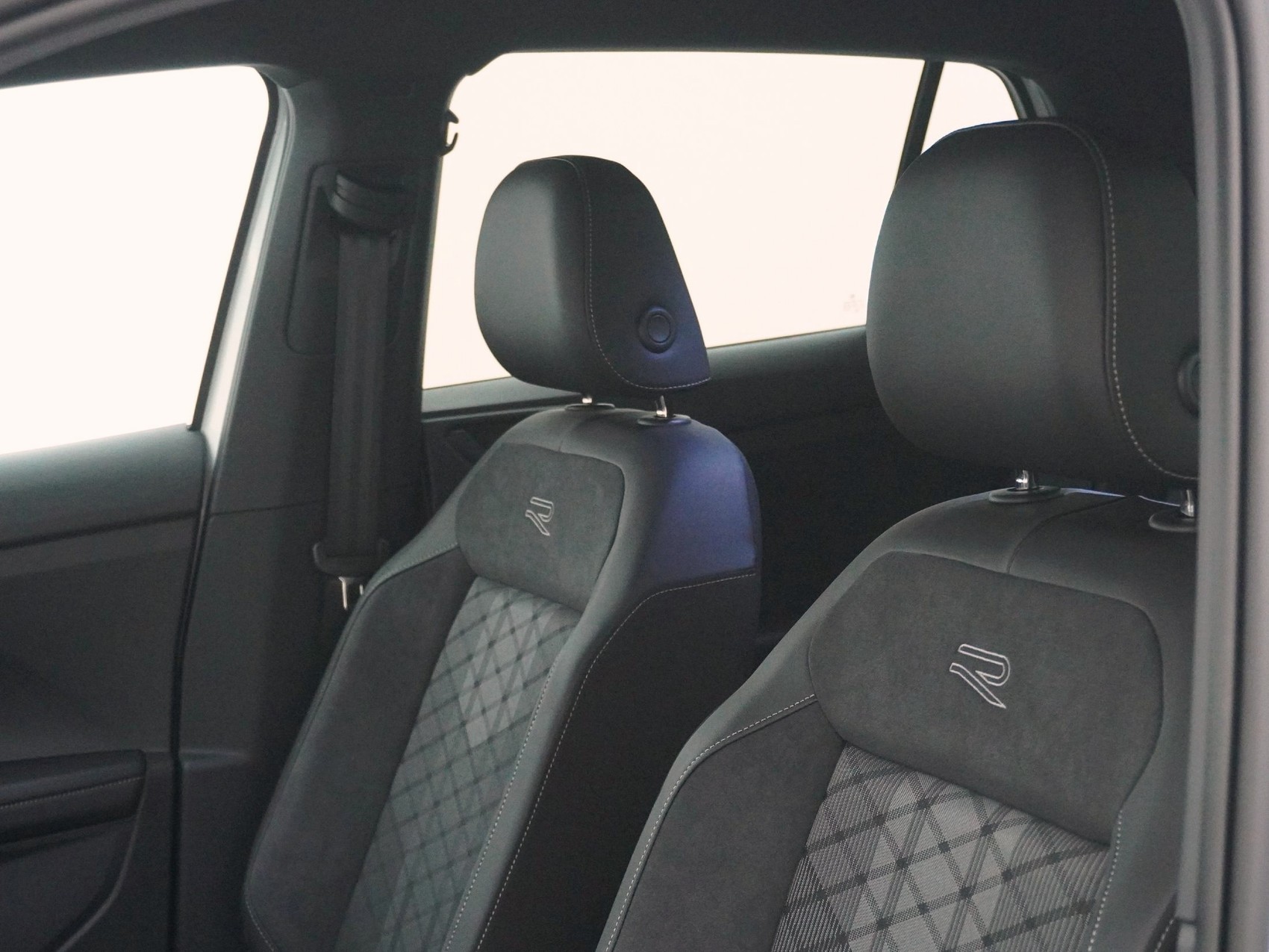 VW T-Cross 1.5 TSI R-Line DSG-image-10