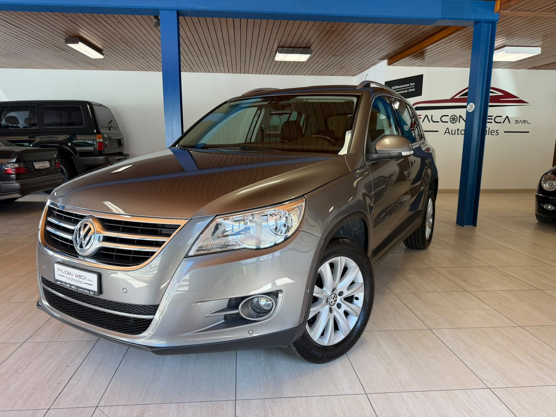VW Tiguan 2.0 TSI Track&Field Tiptronic-showroom-element-3