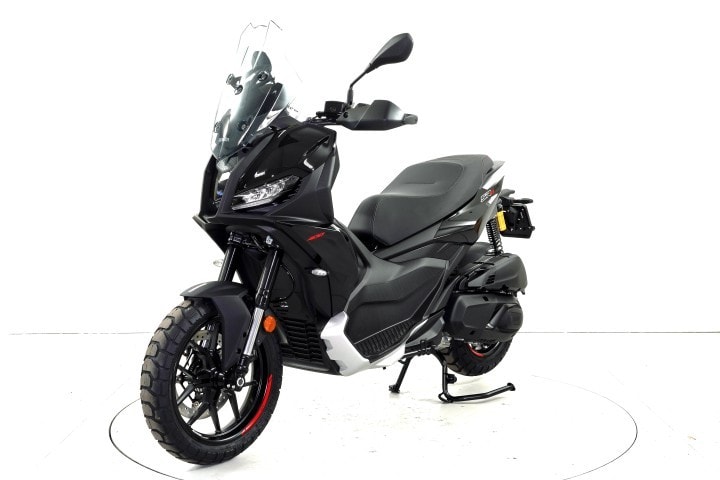 APRILIA SR GT 400 ABS-image-2