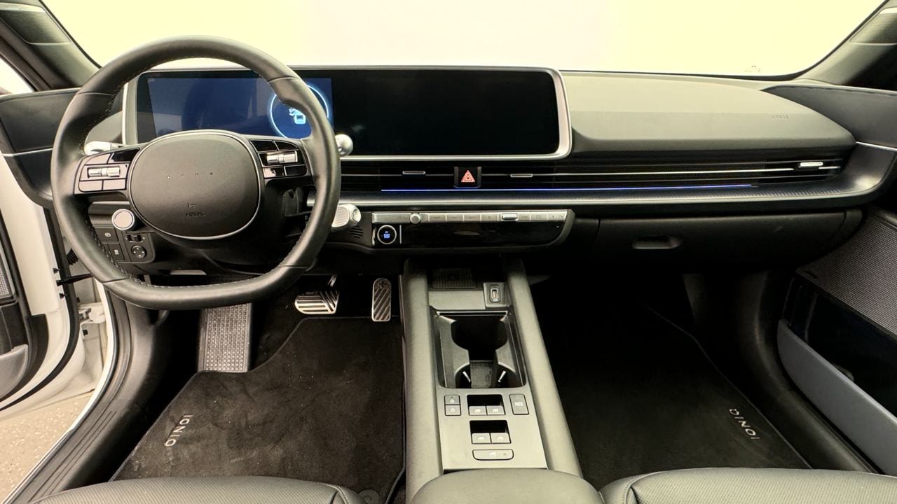 HYUNDAI Ioniq 6 77kWh Launch Edition 2WD-image-5
