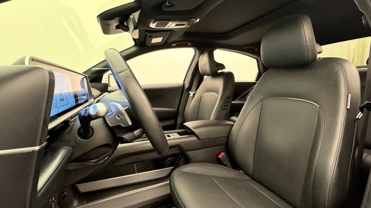 HYUNDAI Ioniq 6 77kWh Launch Edition 2WD-image-4