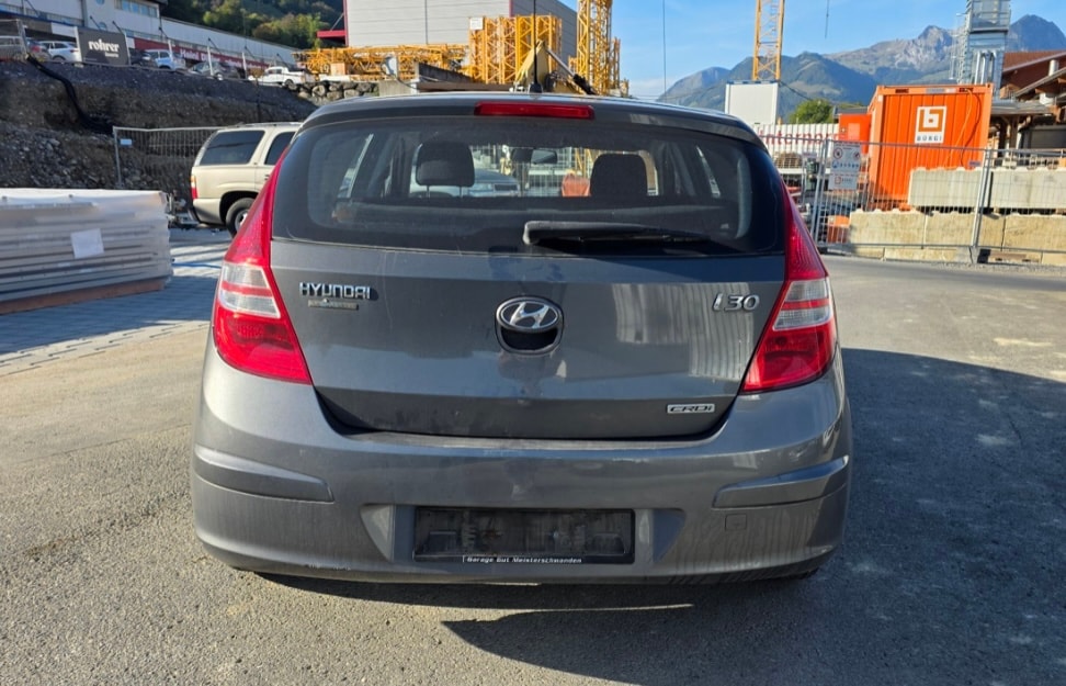 HYUNDAI i30 1.6 CRDi Style-image-2