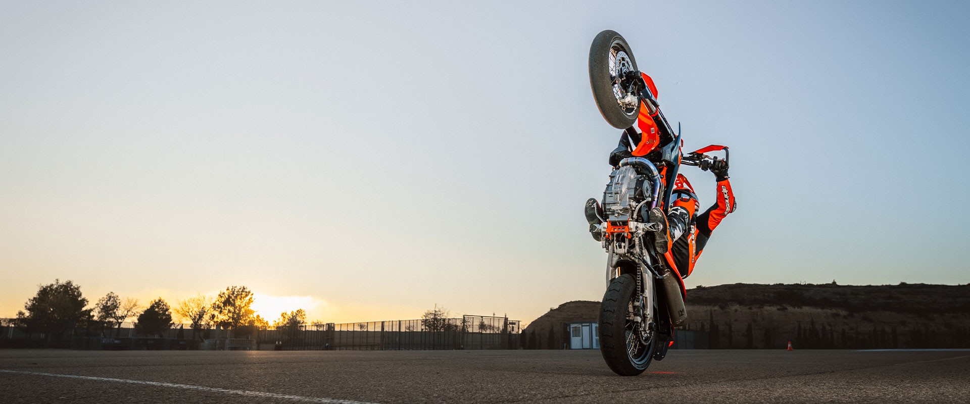 KTM 690 SMC R-image-2
