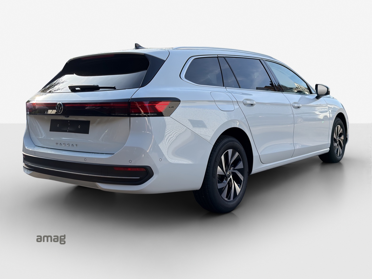 VW Passat Variant 2.0 TDI evo Business DSG-image-4