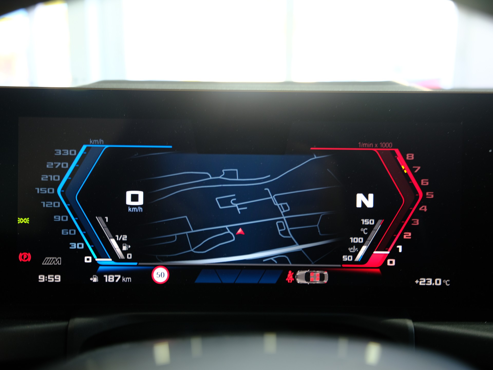 BMW M2 *Handschaltung* *Schalensitze*-image-27