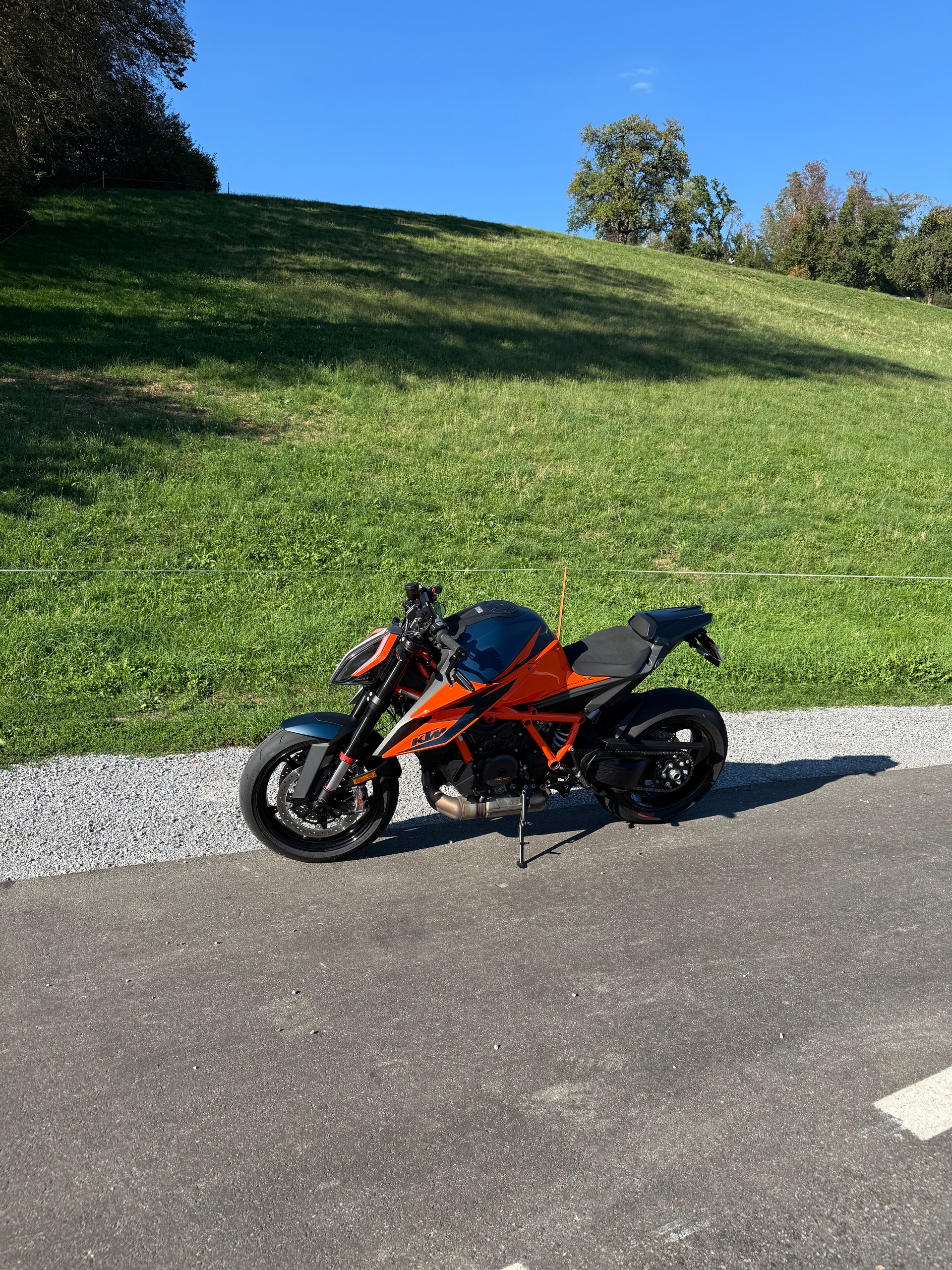 KTM 1290 Super Duke R-image-3