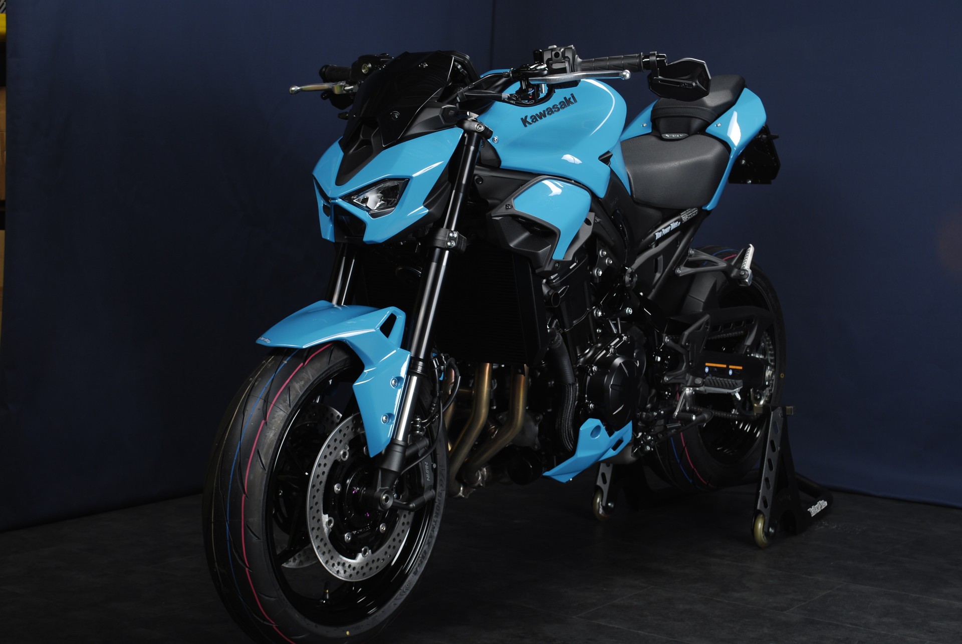 KAWASAKI Z 900 (35kW) MY27 - Sonderumbau-image-10
